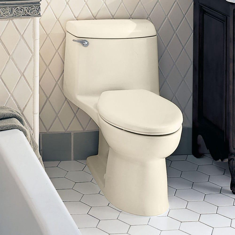 American Standard Champion 4 Toilet with Toilet Seat Elongated Chair Height