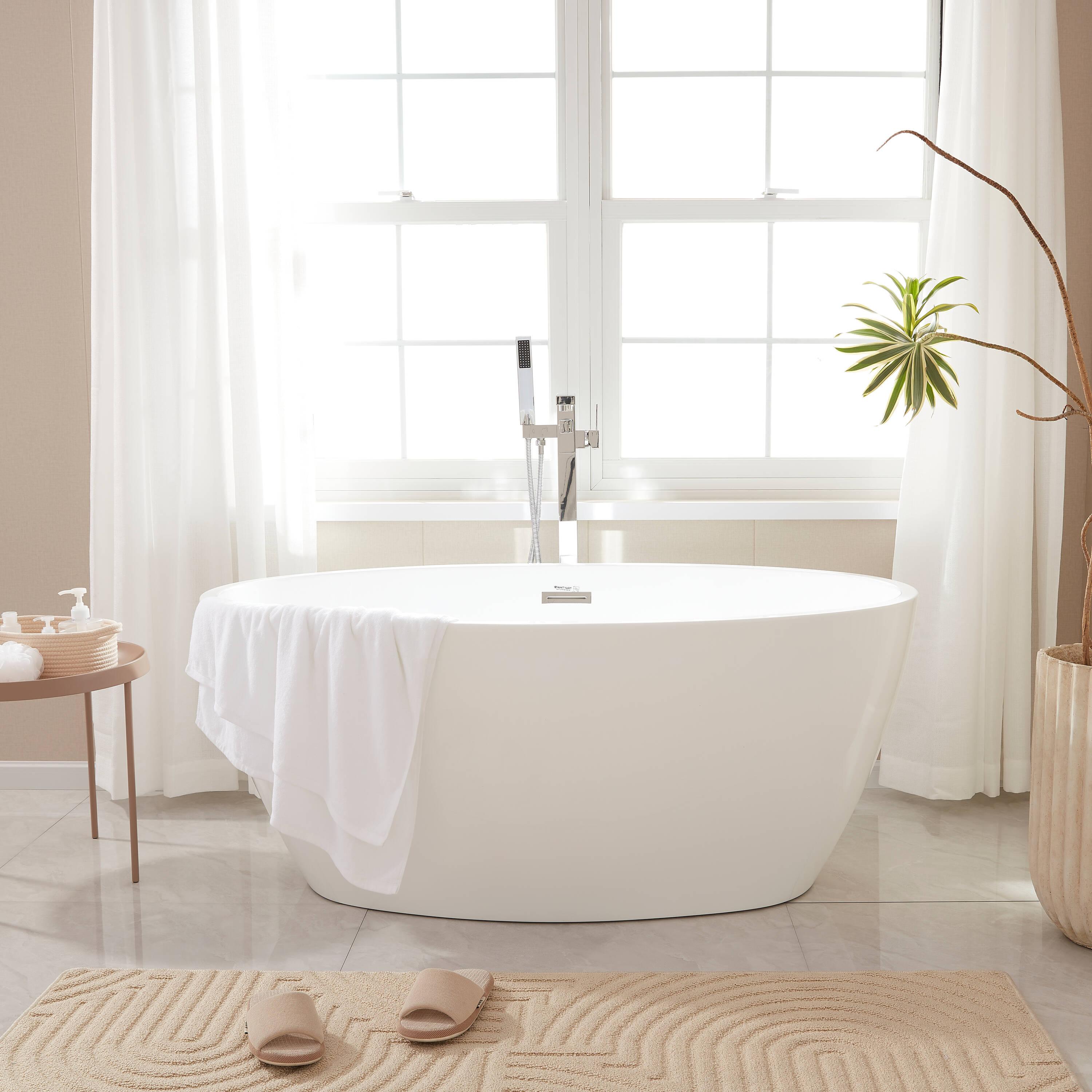 Freestanding Soaking Acrylic Bathtub