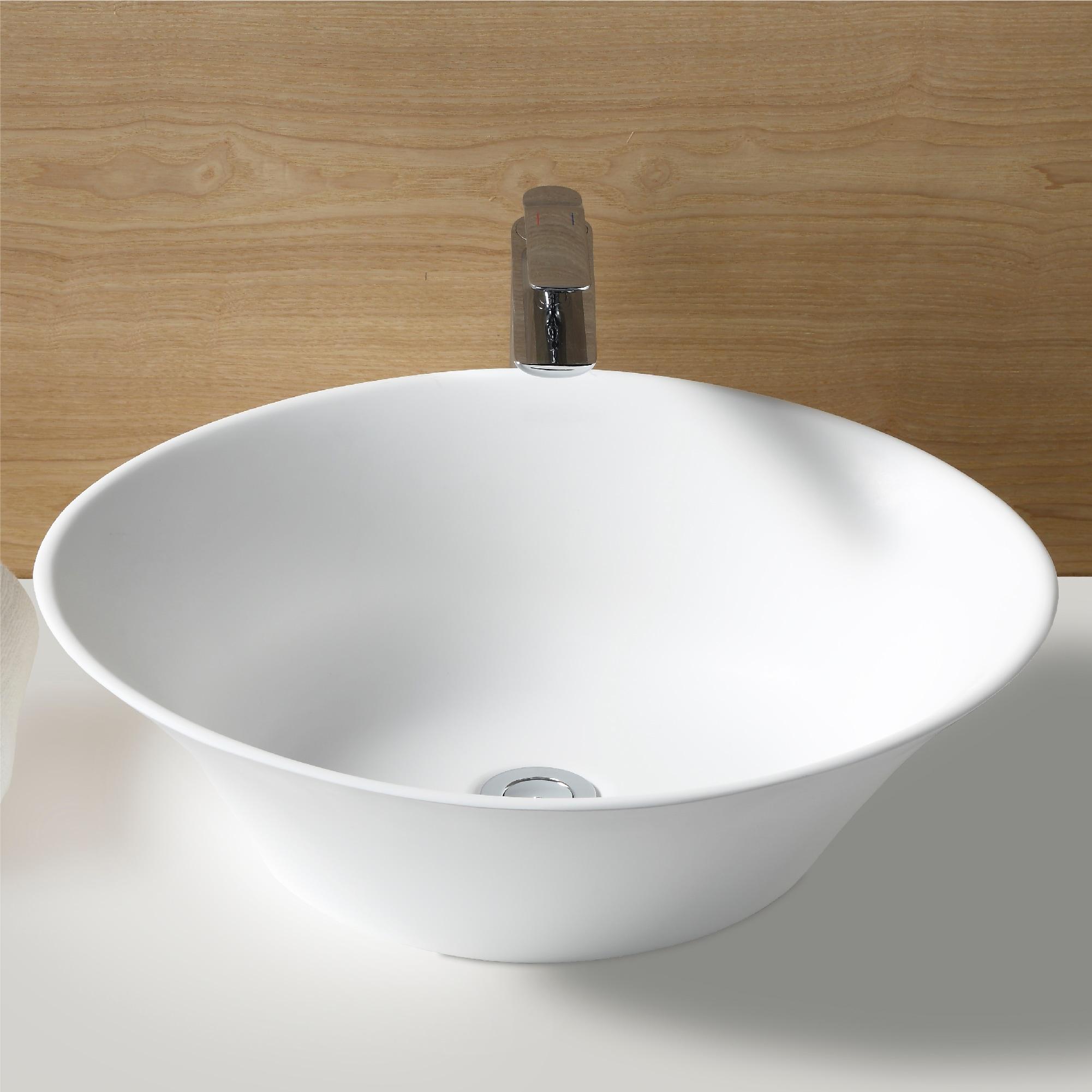 Karran Quattro 20-5/8'' X 17'' Matte White Acrylic Oval Vessel Sink