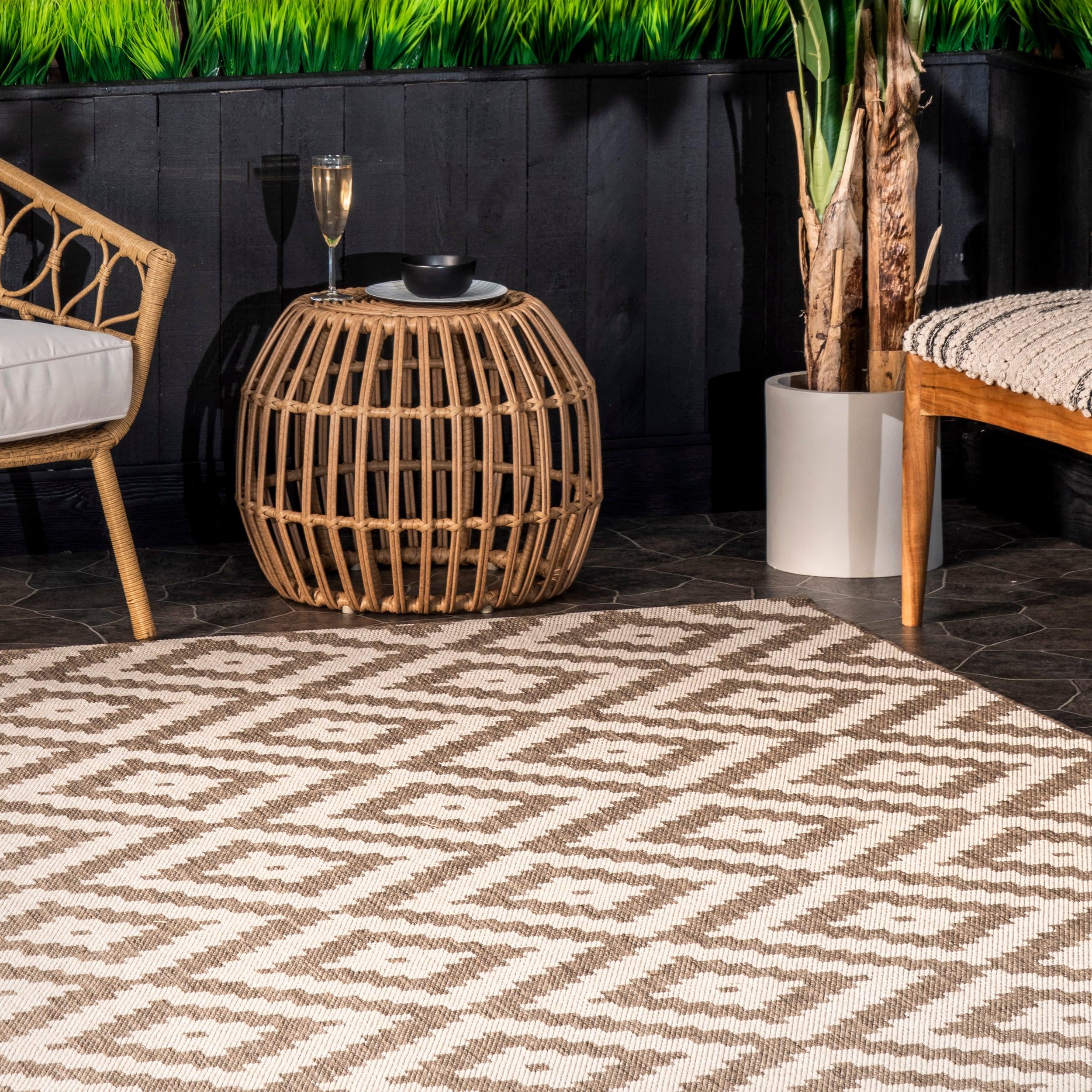 Nuloom Marybelle Trellis 5x8 Indoor/Outdoor Area Rug for Living Room Patio Deck Front Porch Kitchen, Taupe/Ivory