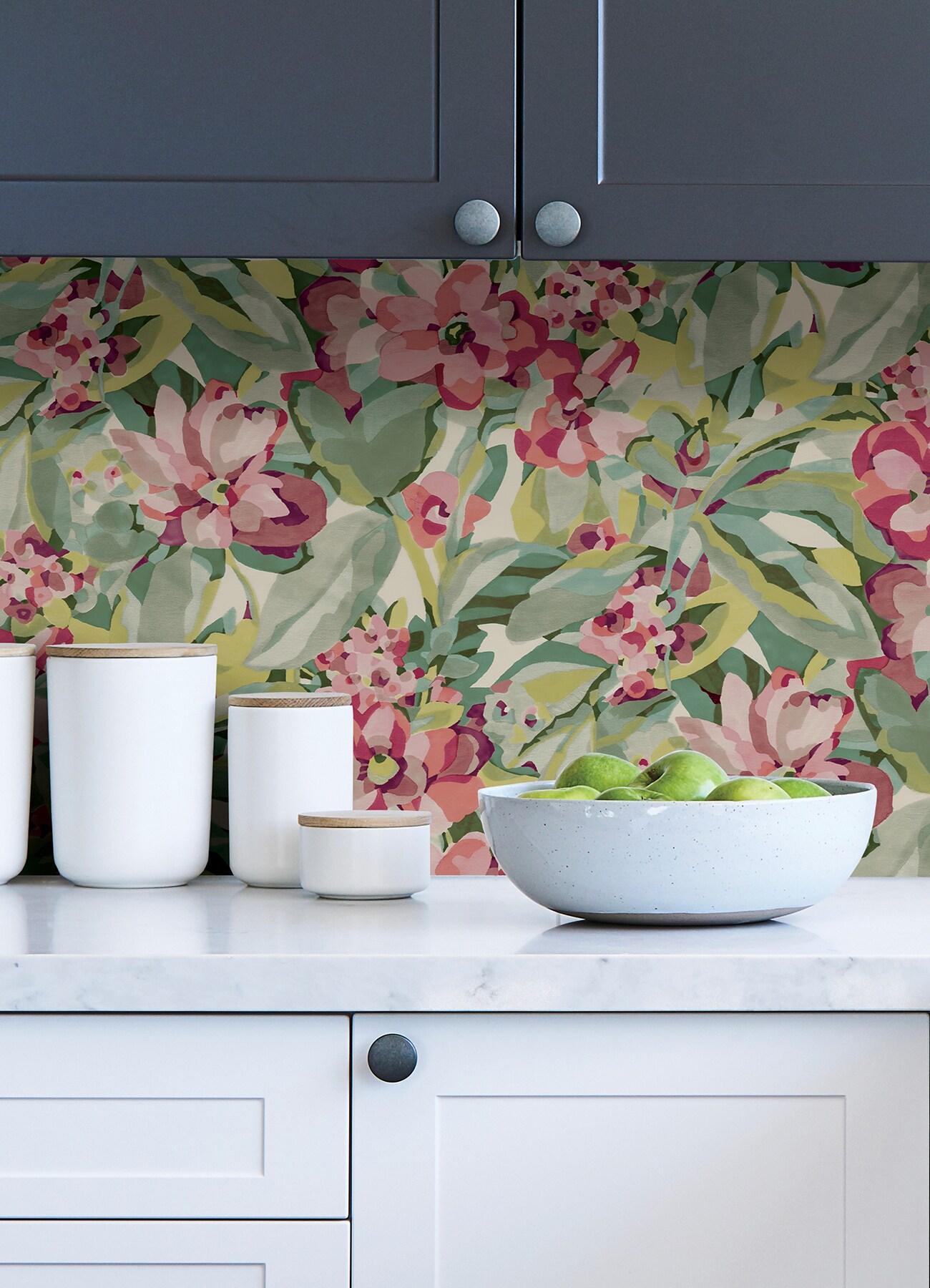 Belles Fleurs Peel & Stick Floral Roll