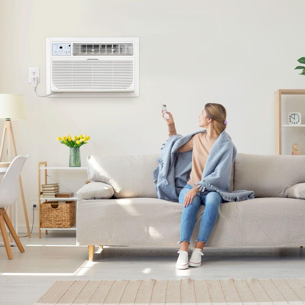 Keystone Keystone 10,000 BTU Wall Mounted Air Conditioner with Supplemental Heat and Dehumidifier Remote Control for Rooms up to 450 Sq.Ft., Quiet, High Efficiency AC