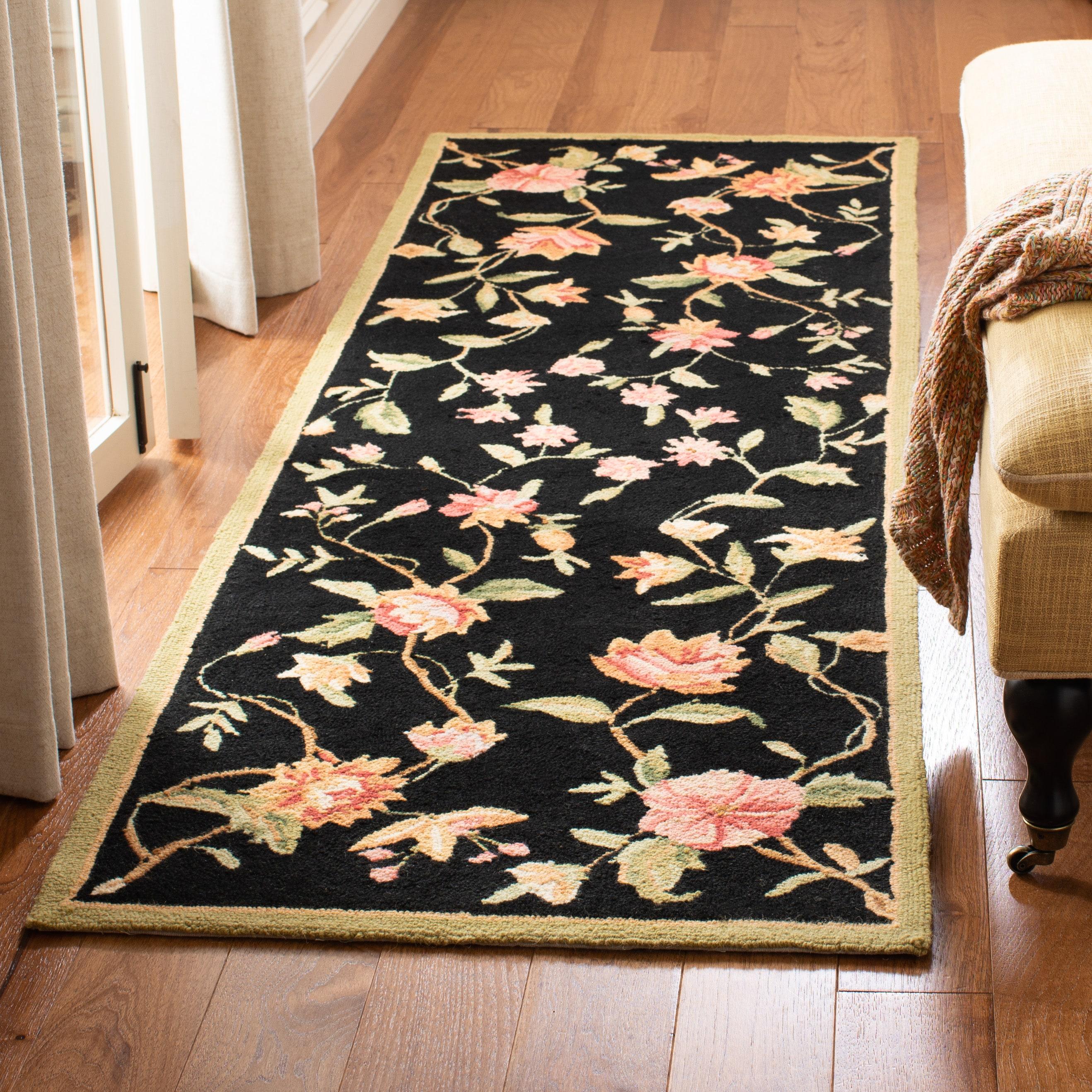 Chelsea HK263 Handmade Runner Rug - 2'6"x10' - Black - Safavieh
