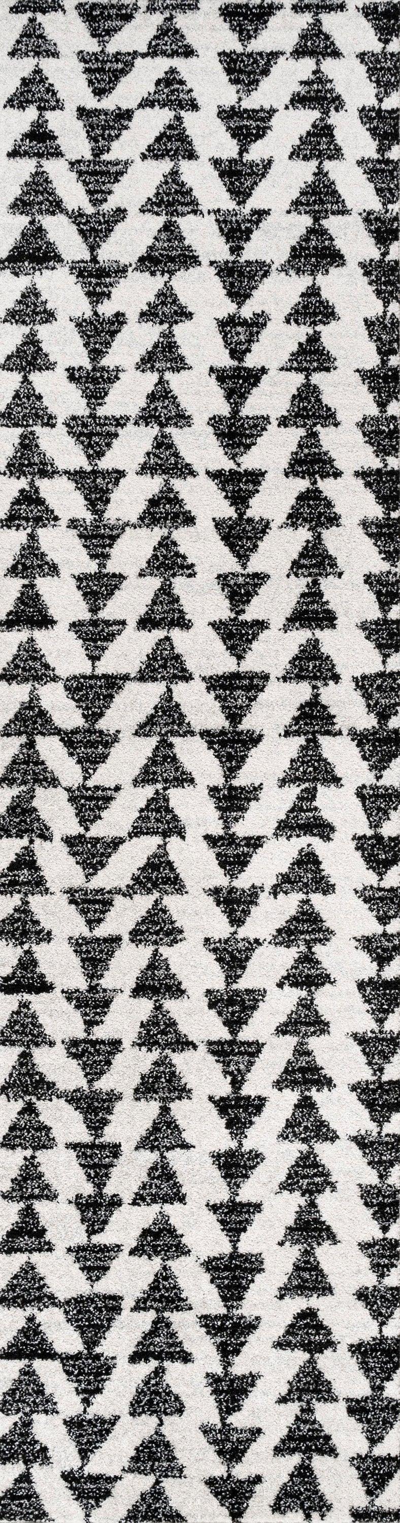2'x8' Aisha Moroccan Triangle Geometric  Runner Rug, Cream - JONATHAN Y