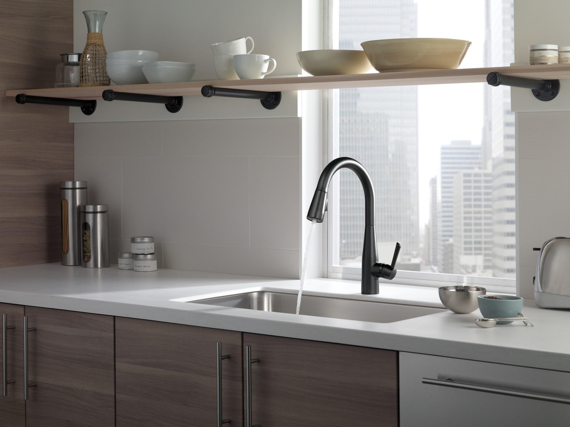 Essa Pull Down Single Handle Kitchen Faucet with MagnaTite® and Diamond Seal Technology