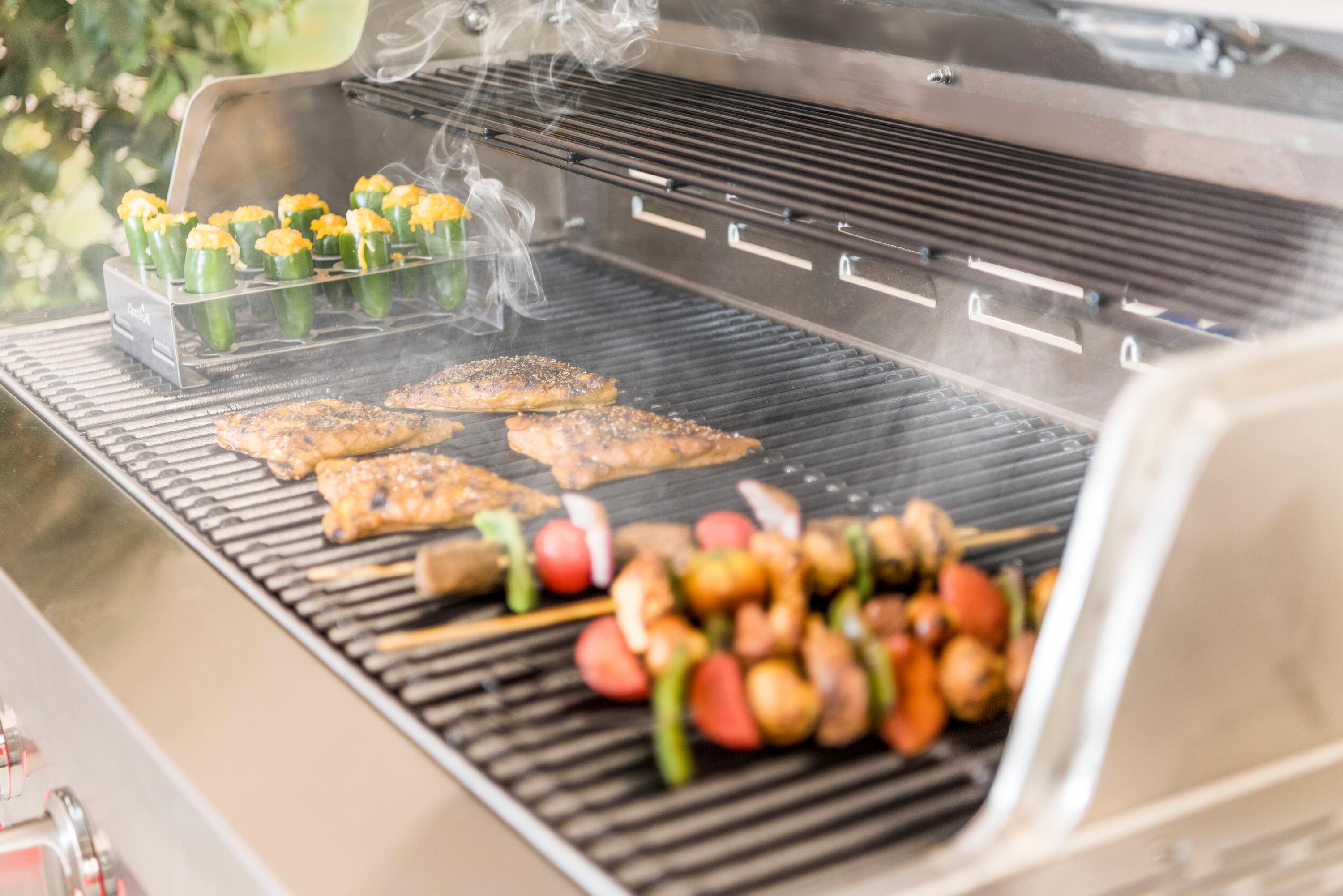 Charbroil Medallion Series Modular Outdoor Kitchen 5-Burner Infrared Gas Grill