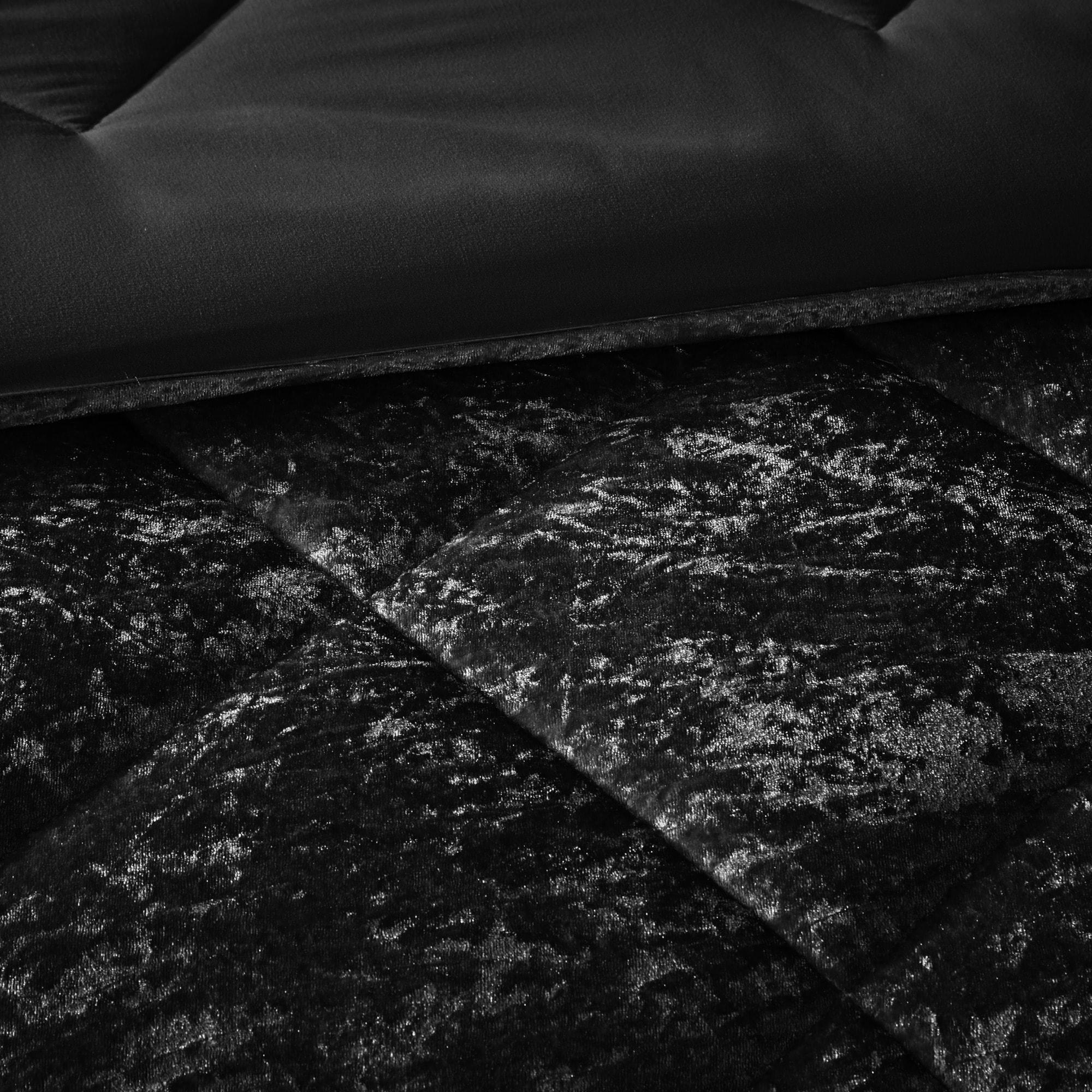 Intelligent Design Felicia Crushed Velvet Comforter Set with Throw Pillow