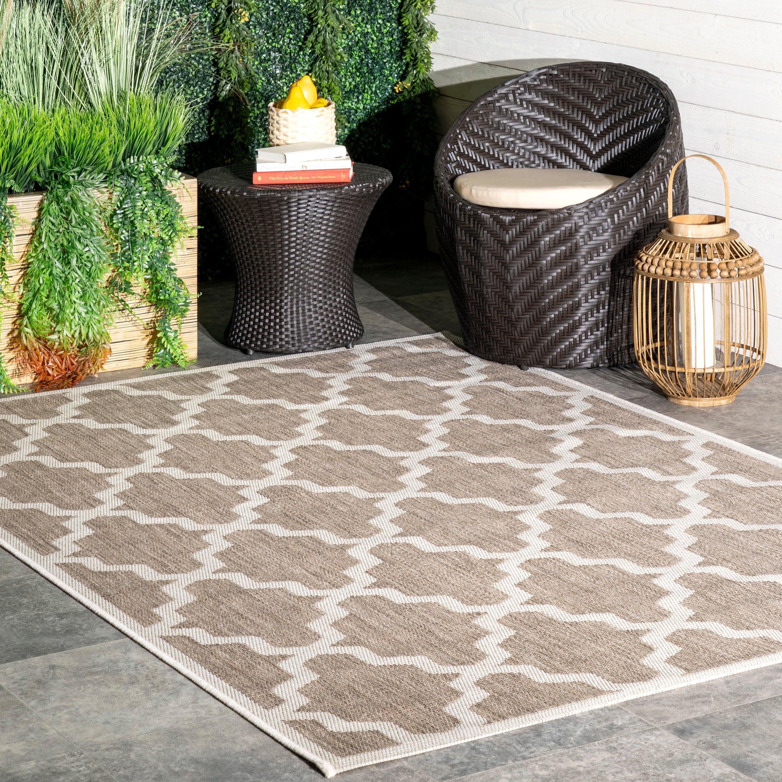 Nuloom Gina Trellis 4x6 Indoor/Outdoor Area Rug for Living Room Patio Deck Front Porch Kitchen, Taupe/Ivory