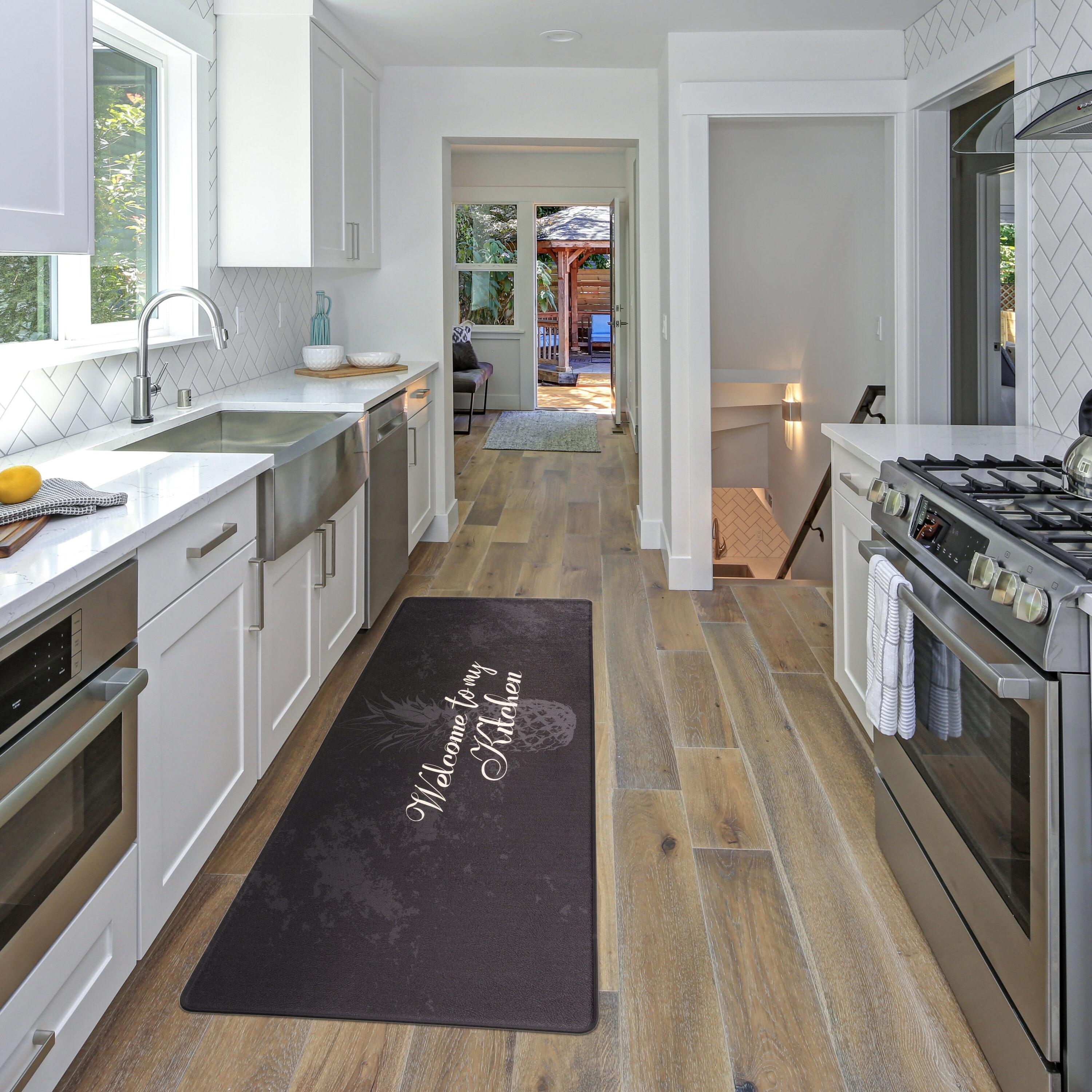 World Rug Gallery Welcome Kitchen Anti Fatigue Standing Mat - Black 18"x47"