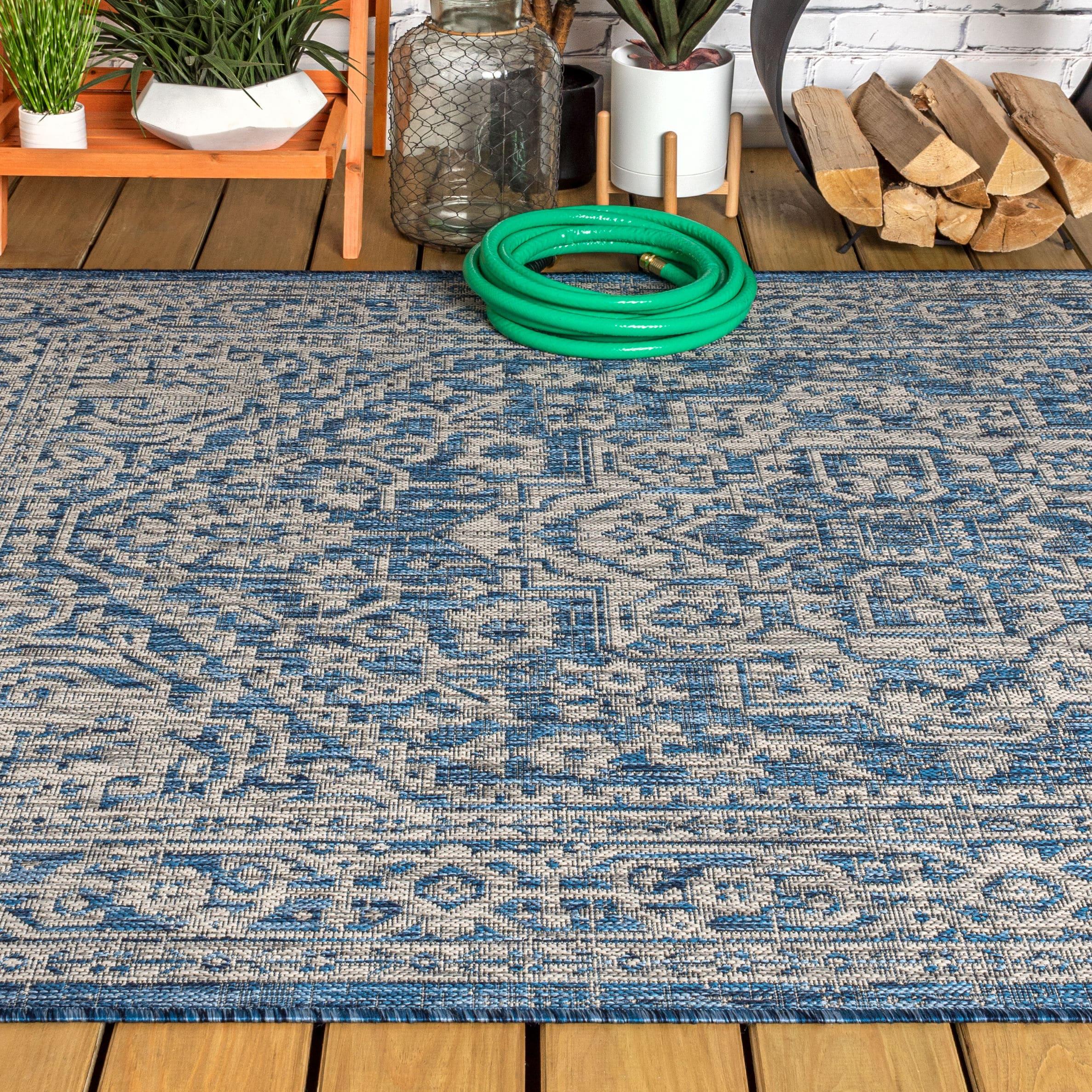 3'x5' Sinjuri Medallion Textured Weave Indoor/Outdoor Area Rug, Navy/Gray - JONATHAN Y