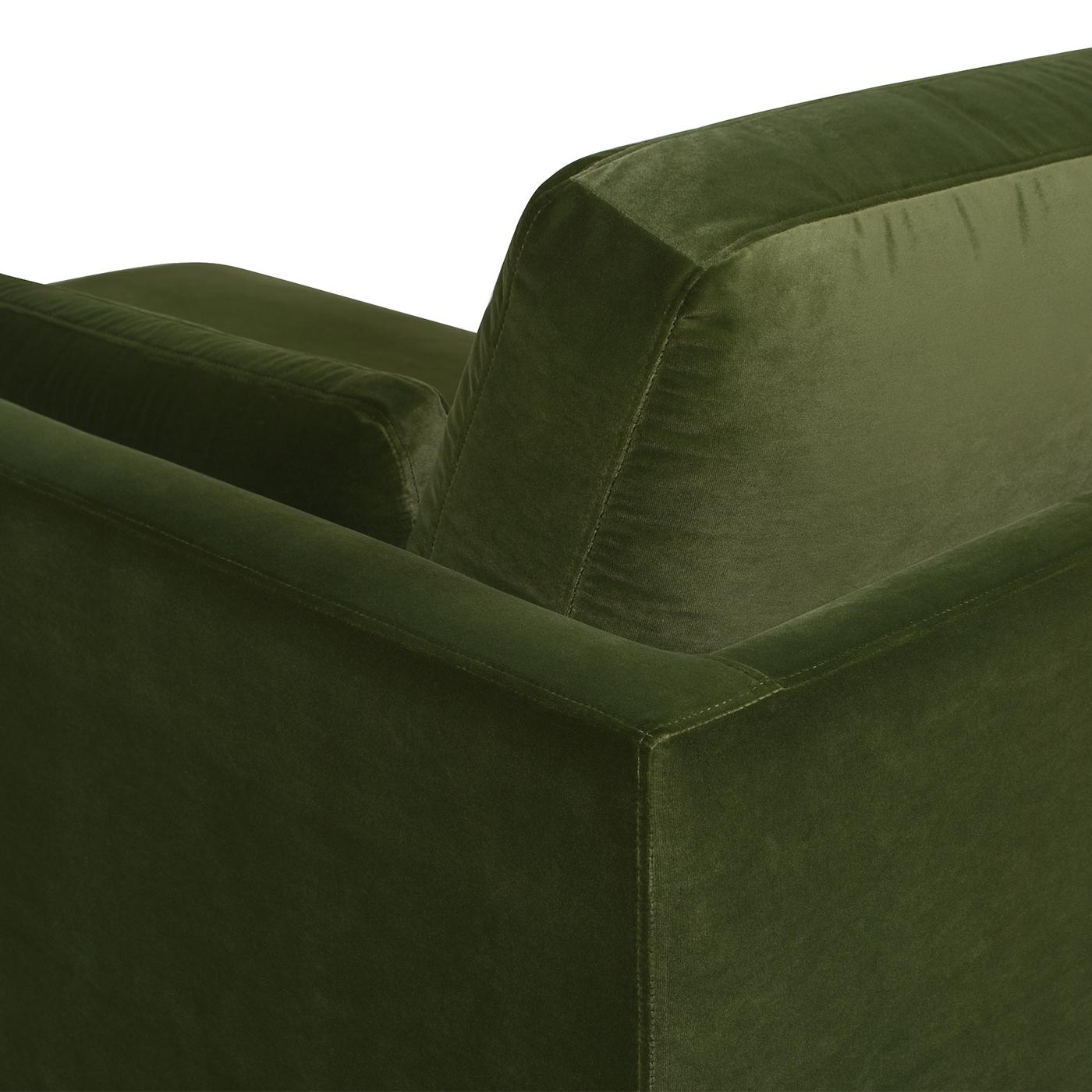 Jennifer Taylor Home Knox 65" Modern Farmhouse Performance Velvet Living Room Chaise Lounge Chair in Olive Green