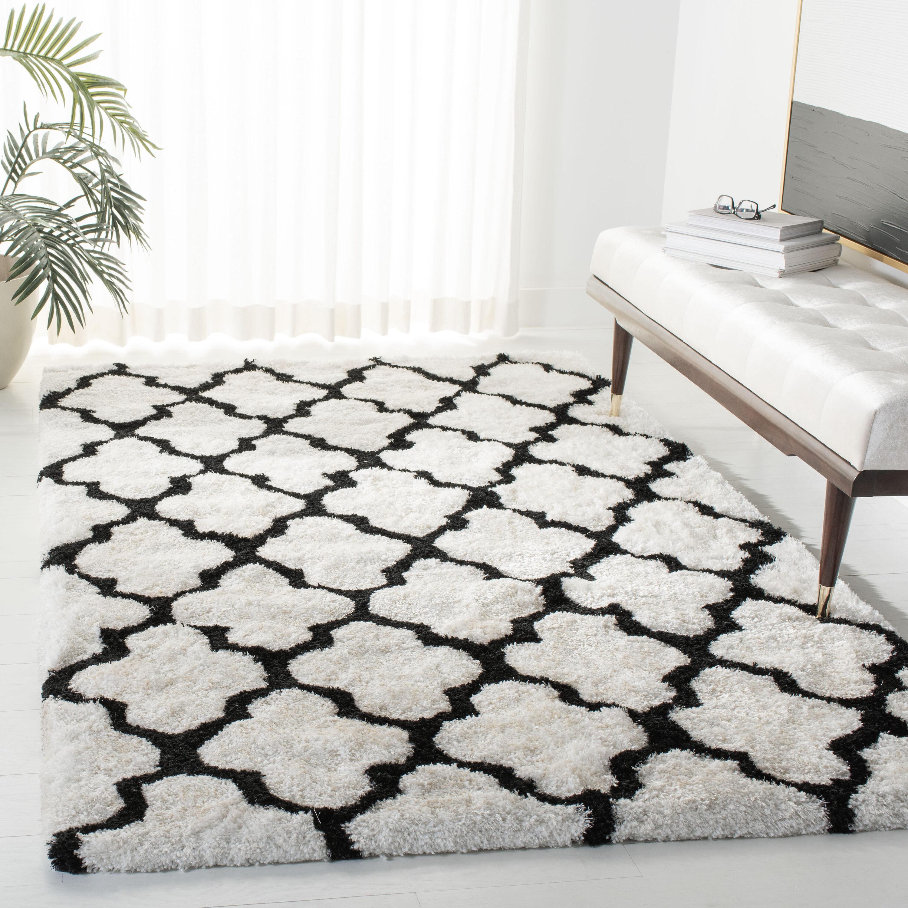 SAFAVIEH Barcelona Shag Mira Geometric Area Rug, Ivory/Black, 5' x 5' Square
