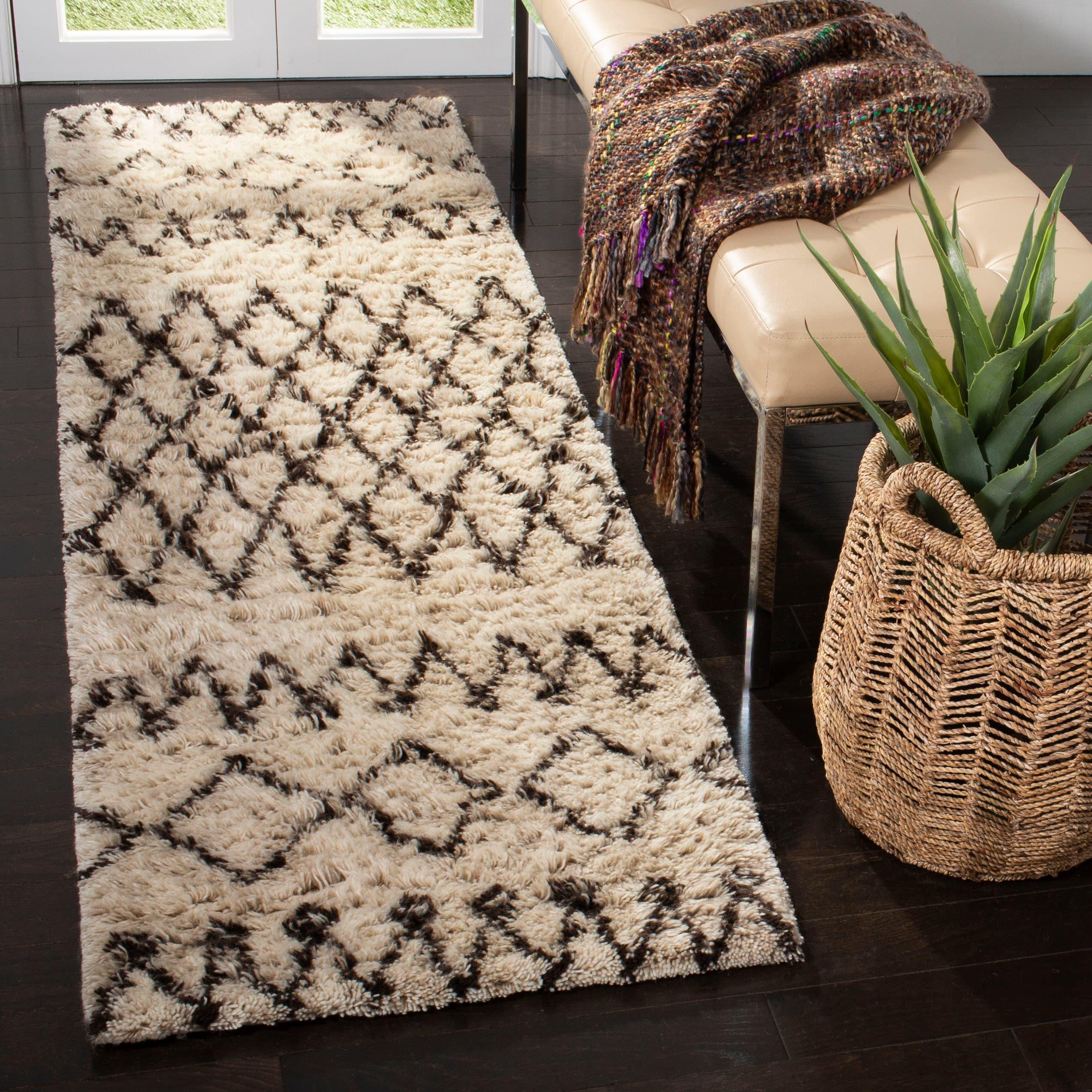 Casablanca CSB851 Hand Tufted Indoor Runner Rug - Ivory/Dark Brown - 2'3"x6' - Safavieh