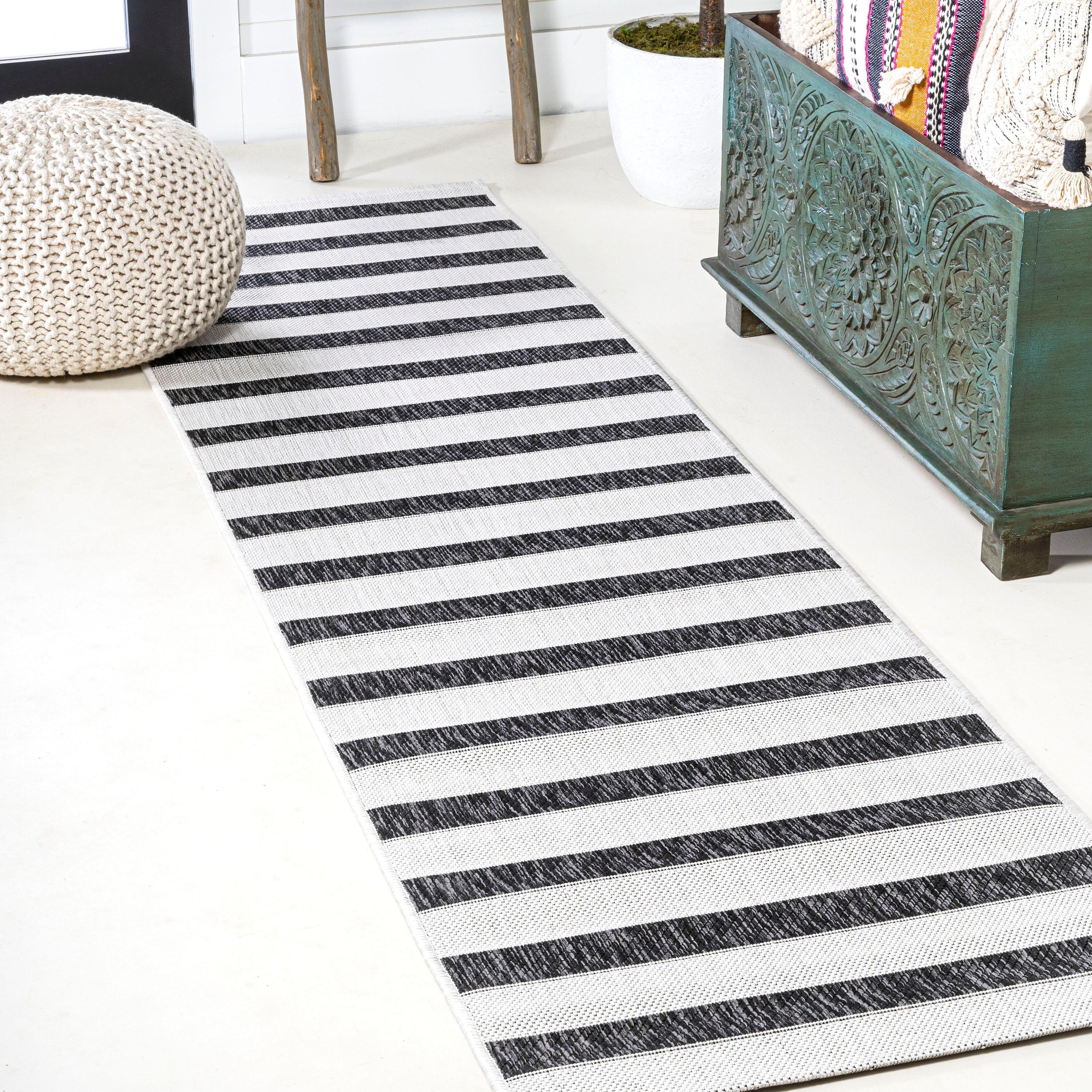 2'x8' Aveiro Wide Stripe Indoor/Outdoor Runner Rug, Black/Cream - JONATHAN Y