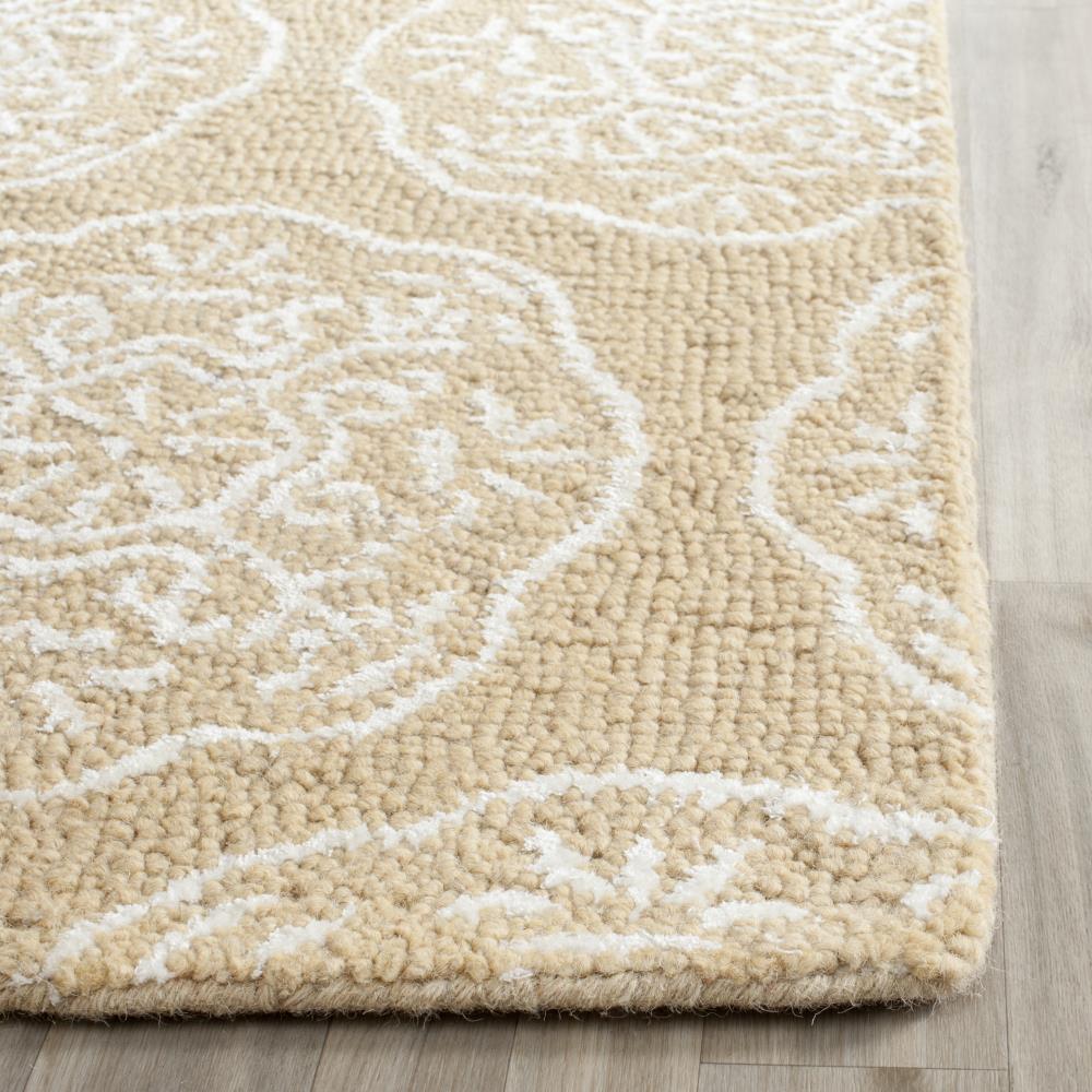 Safavieh Bella Hand Tufted Wool Floral Rug