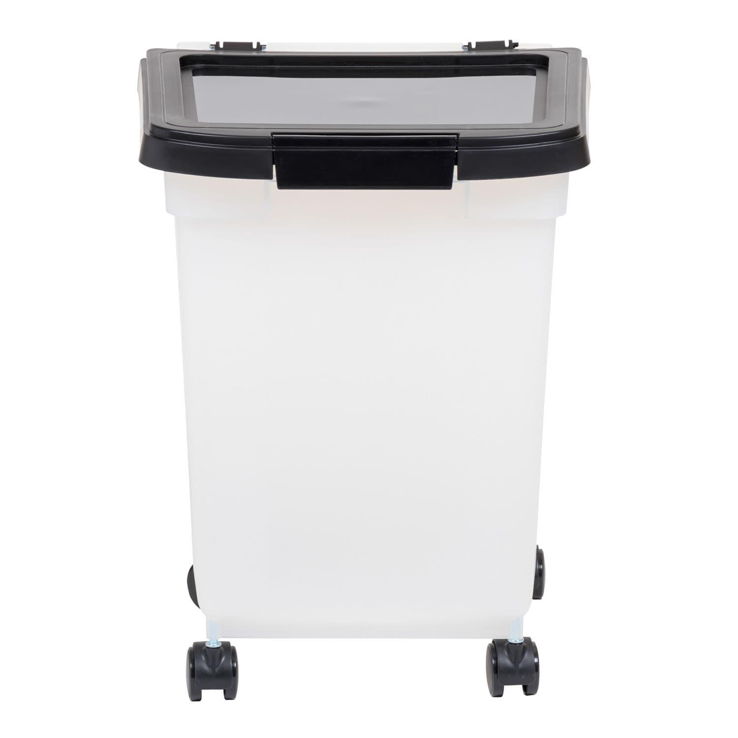 IRIS USA, Inc. Plastic Food Storage Container