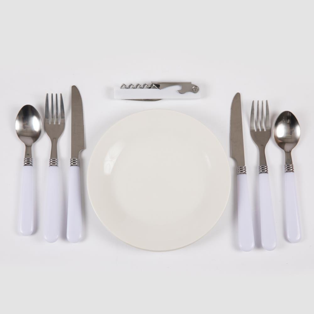 Picnic Time Catalina Wicker Picnic Basket with Picnic