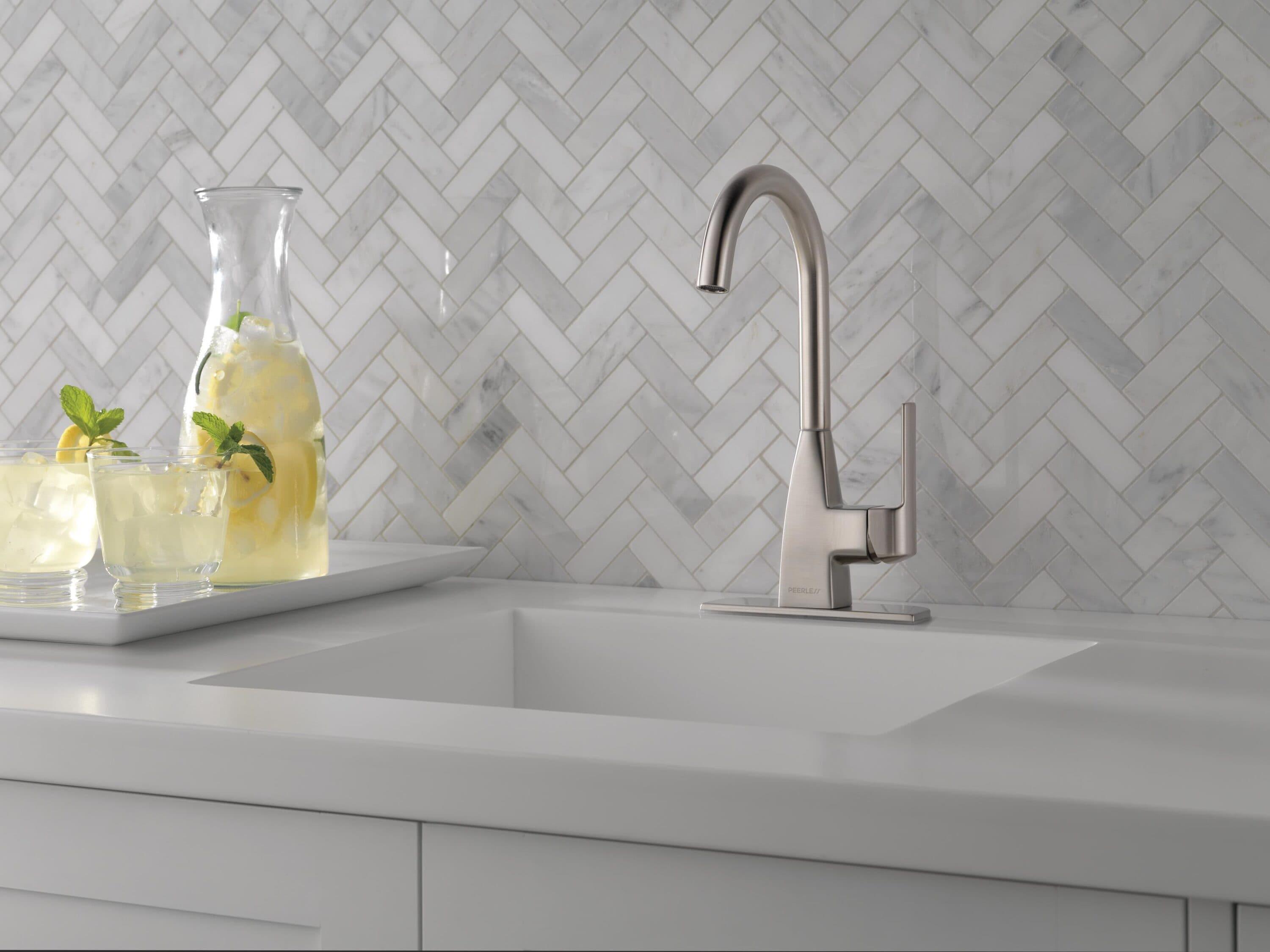 Peerless Faucets Xander Kitchen Faucet