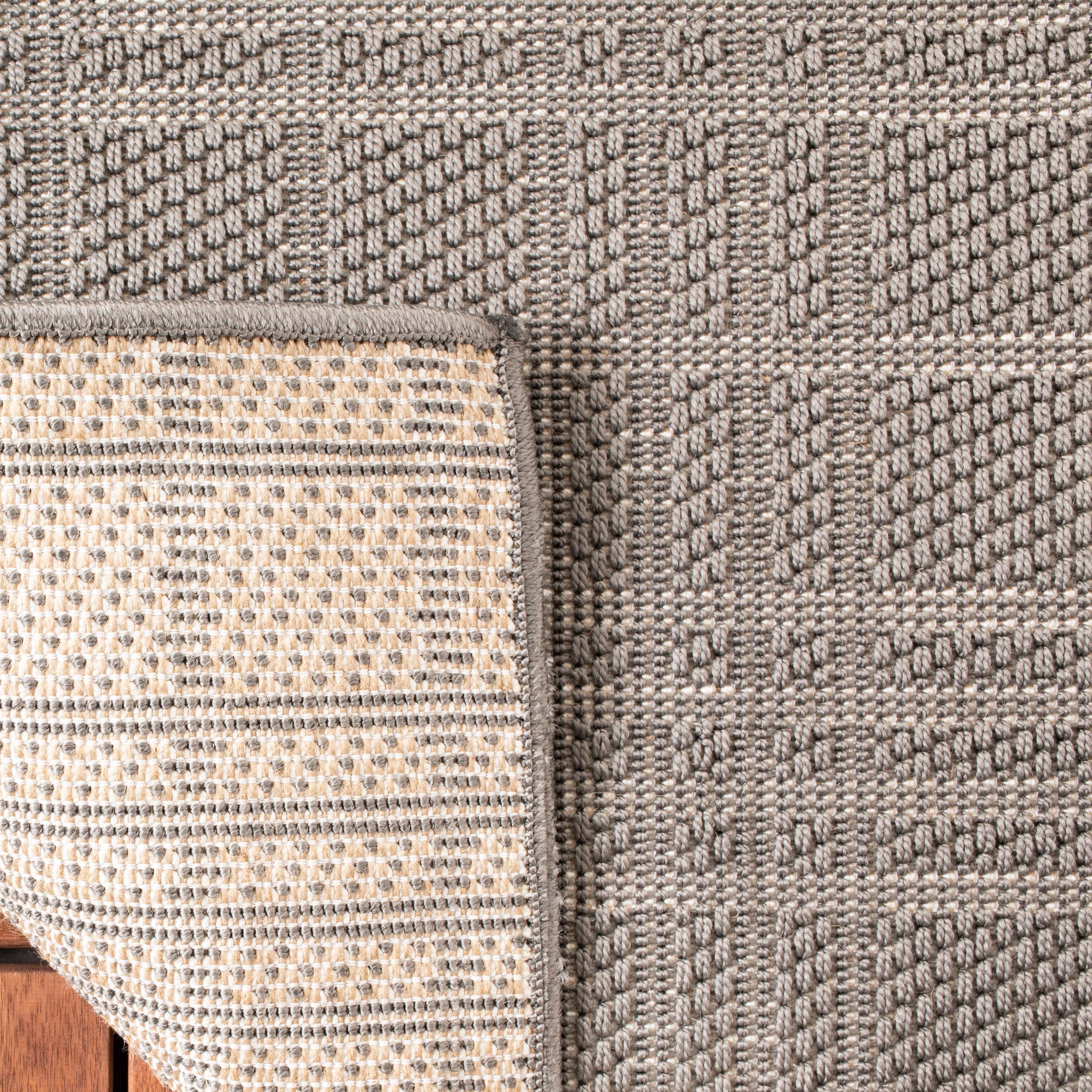 Transitional Geometric Gray Flat Woven Indoor-Outdoor Rug - 6'7" x 9'2"