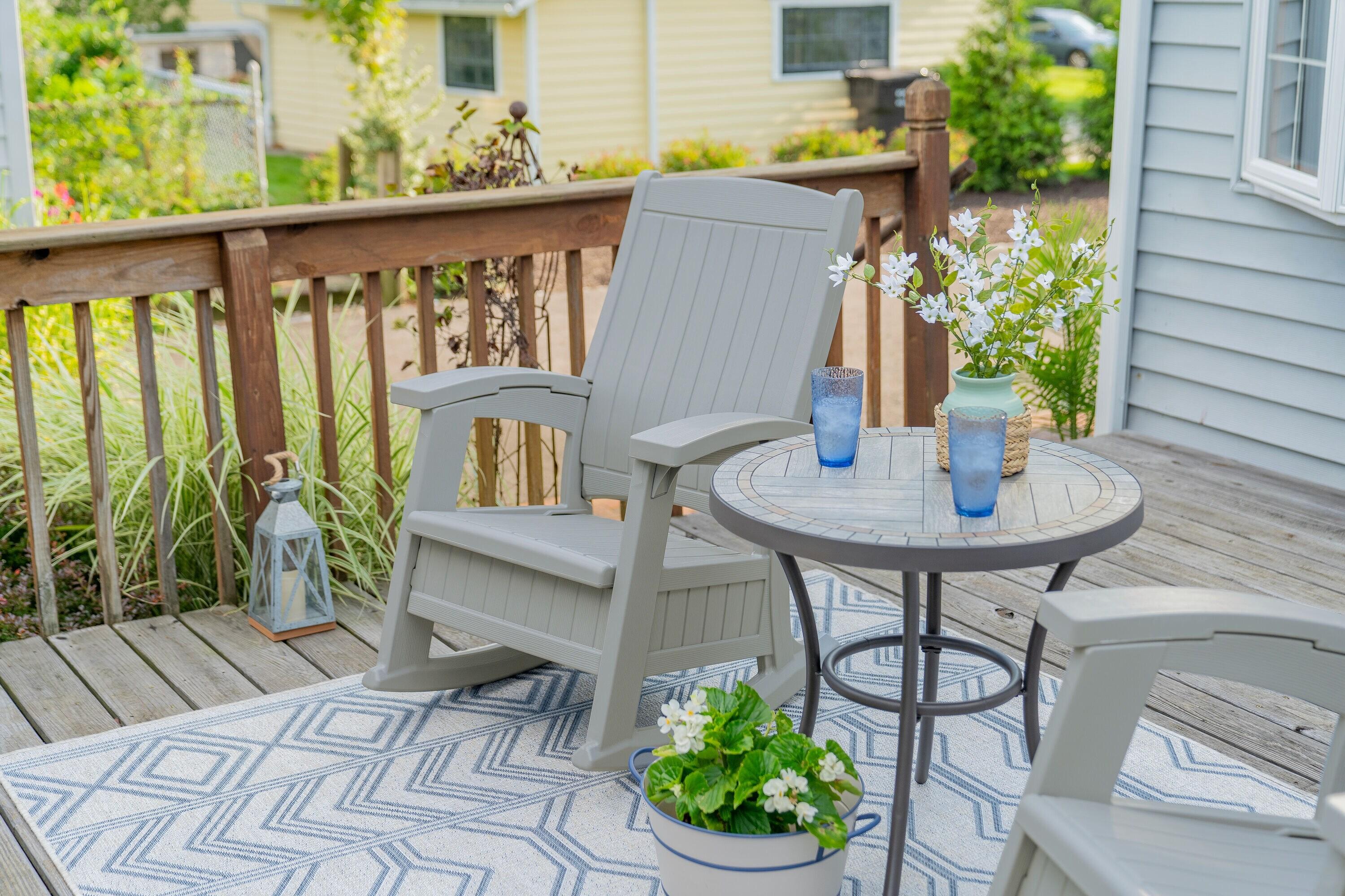 Suncast Suncast Outdoor Rocking Chair with Storage