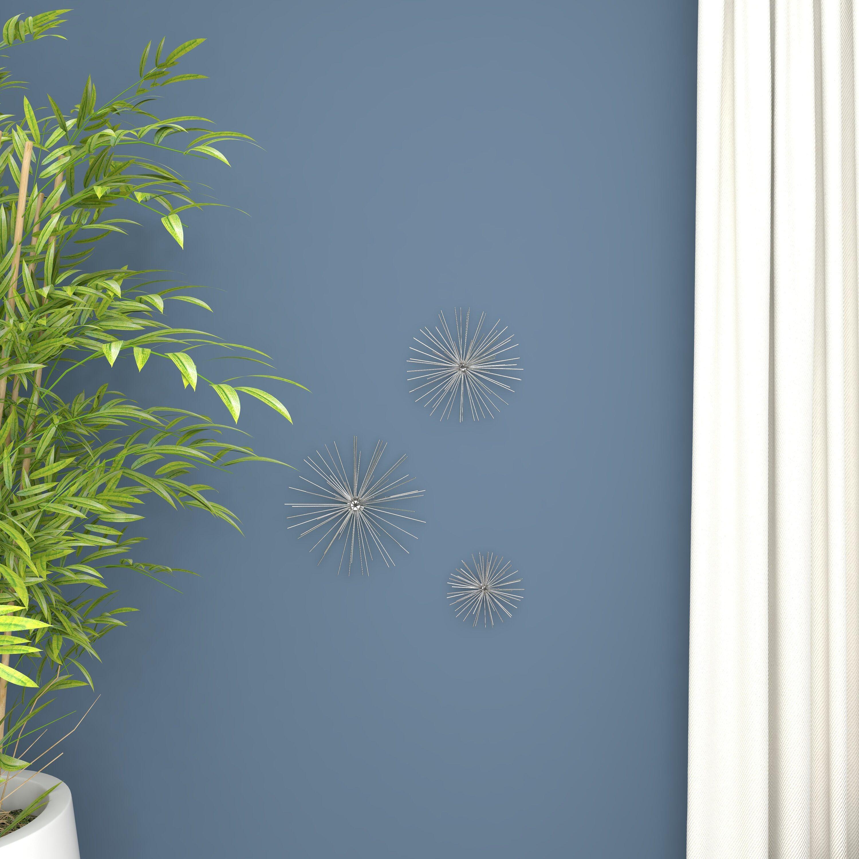 CosmoLiving by Cosmopolitan Metal 3D Long Spike Starburst Home Wall Decor Set