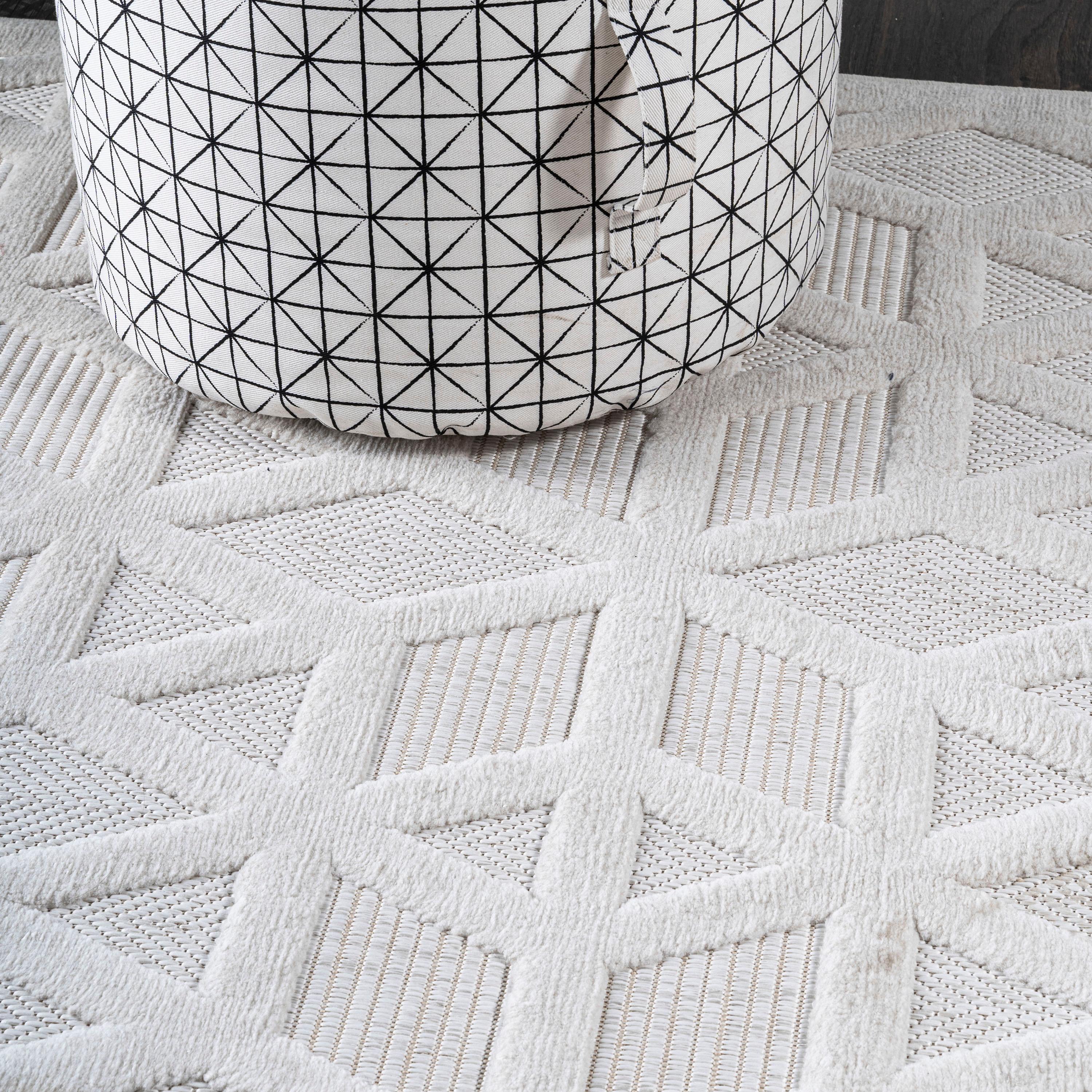 3'x5' Talaia Neutral Geometric Indoor/Outdoor Area Rug, Ivory - JONATHAN Y