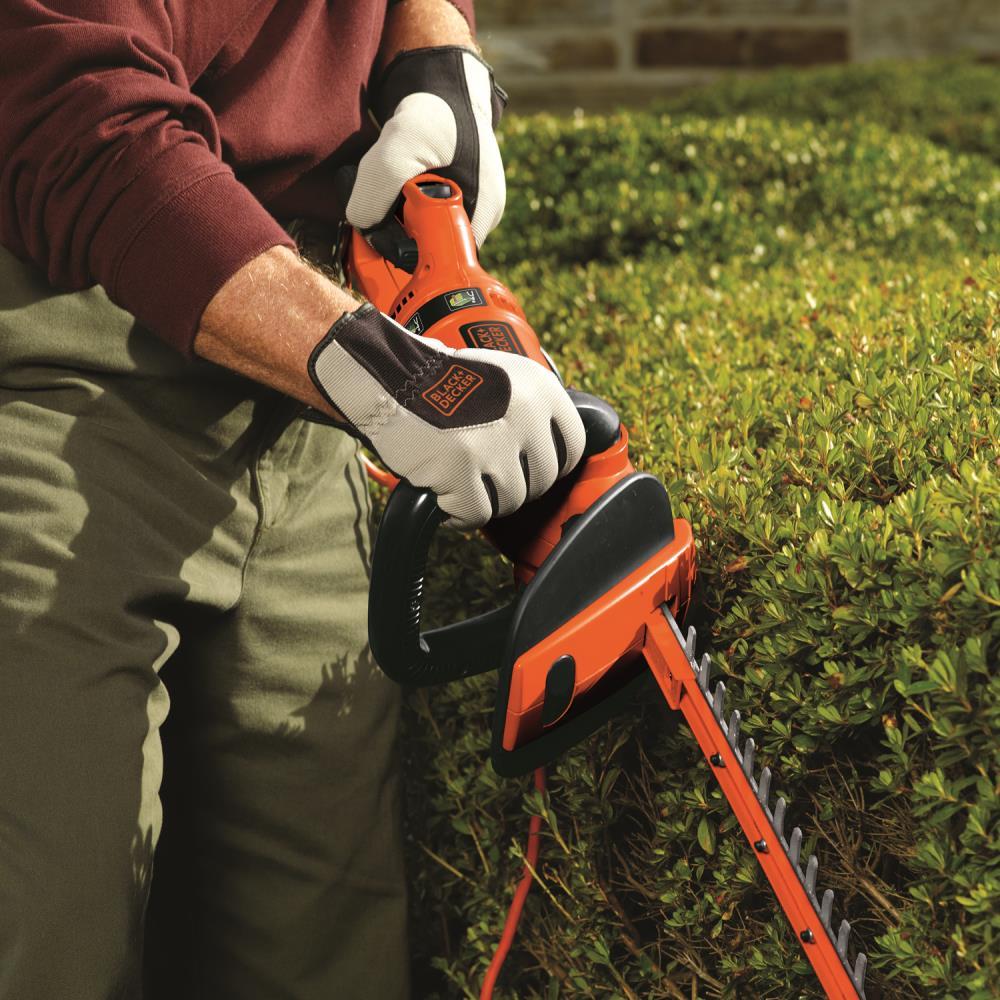 BLACK+DECKER HH2455 3.3 Amp HedgeHog 24" Hedge Trimmer with Rotating Handle