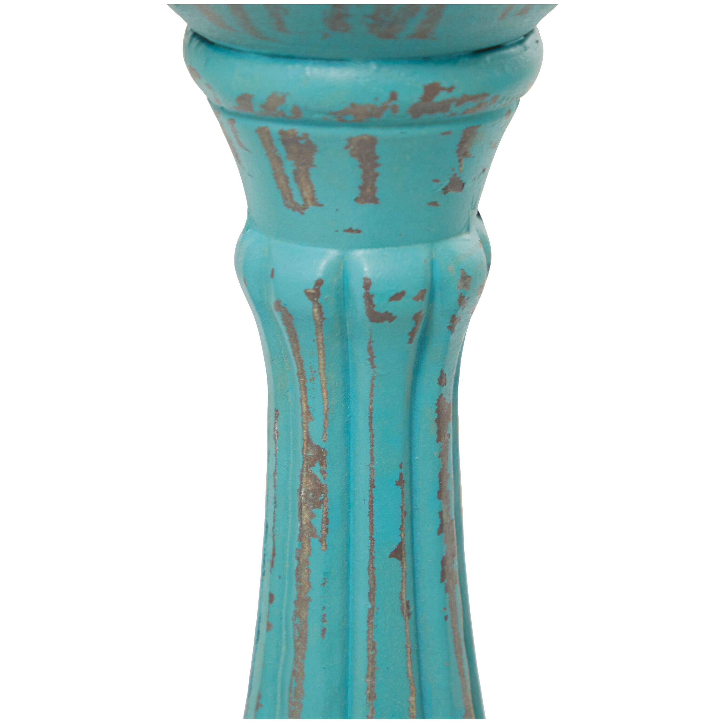 DecMode 3 Candle Blue Wooden Distressed Turned Pillar Candle Holder, Set of 3