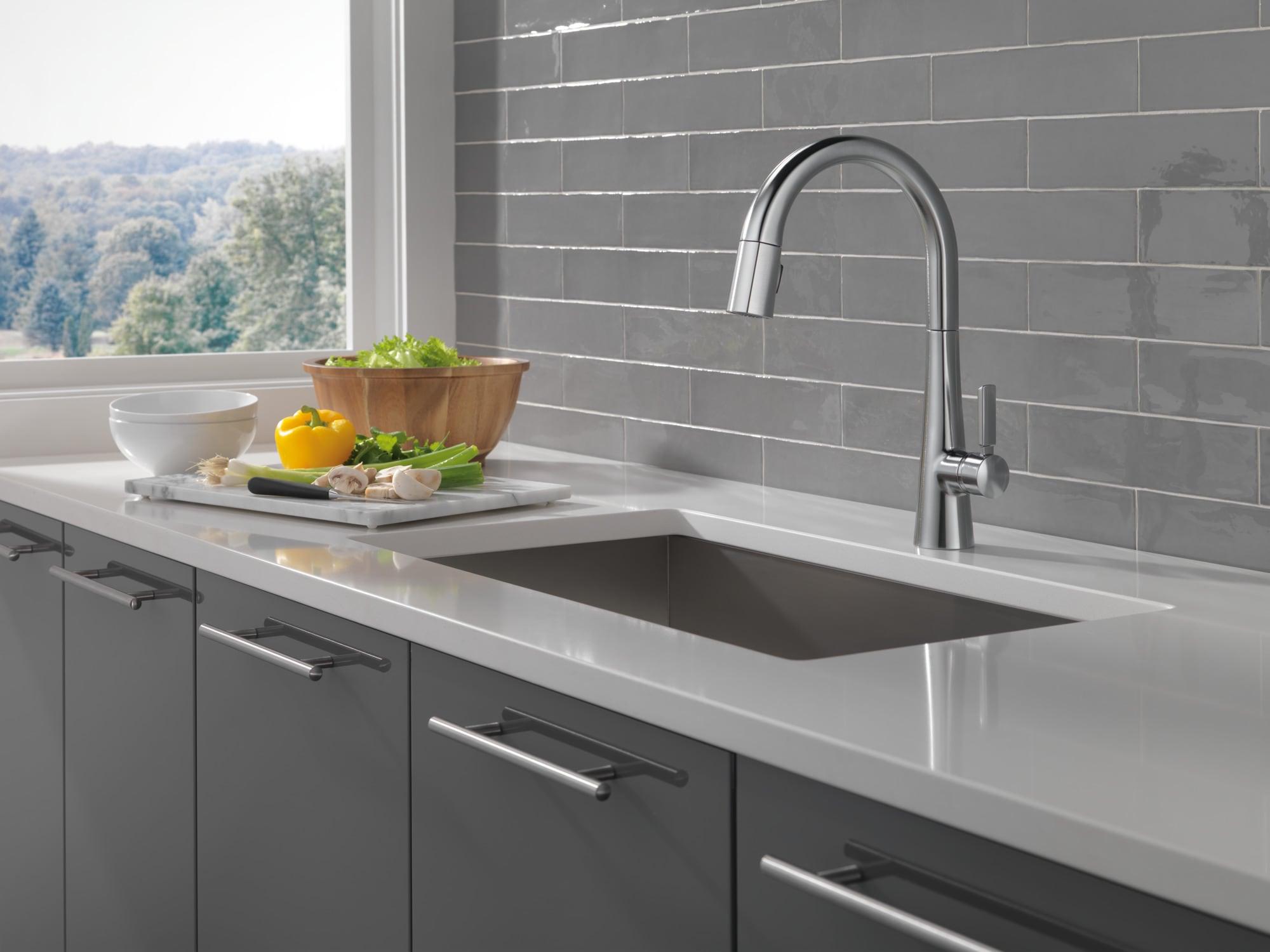 Monrovia Pull Down Single Handle Kitchen Faucet
