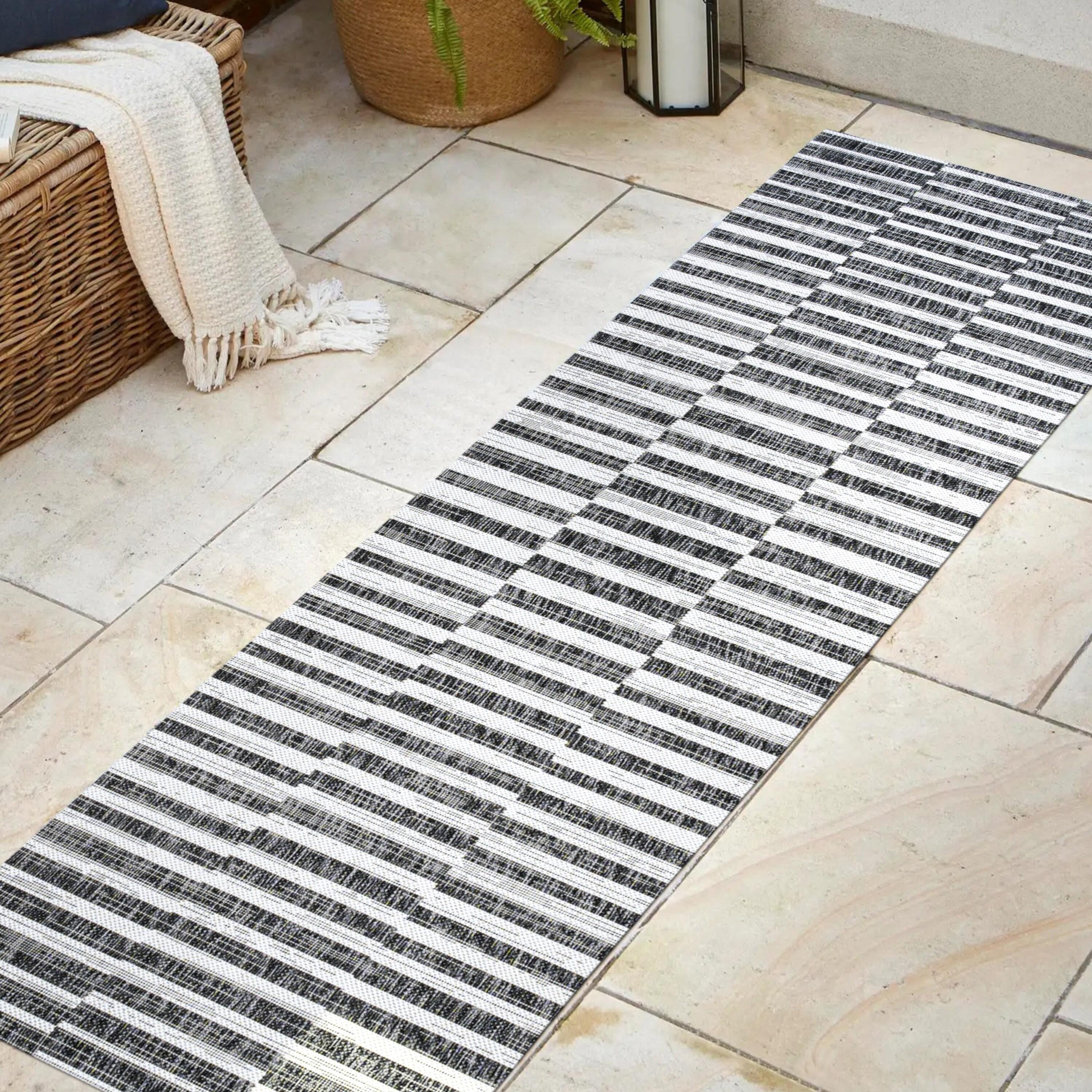 2'x8' Sukie Modern Offset Stripe Indoor/Outdoor Runner Rug, Black/Ivory - JONATHAN Y
