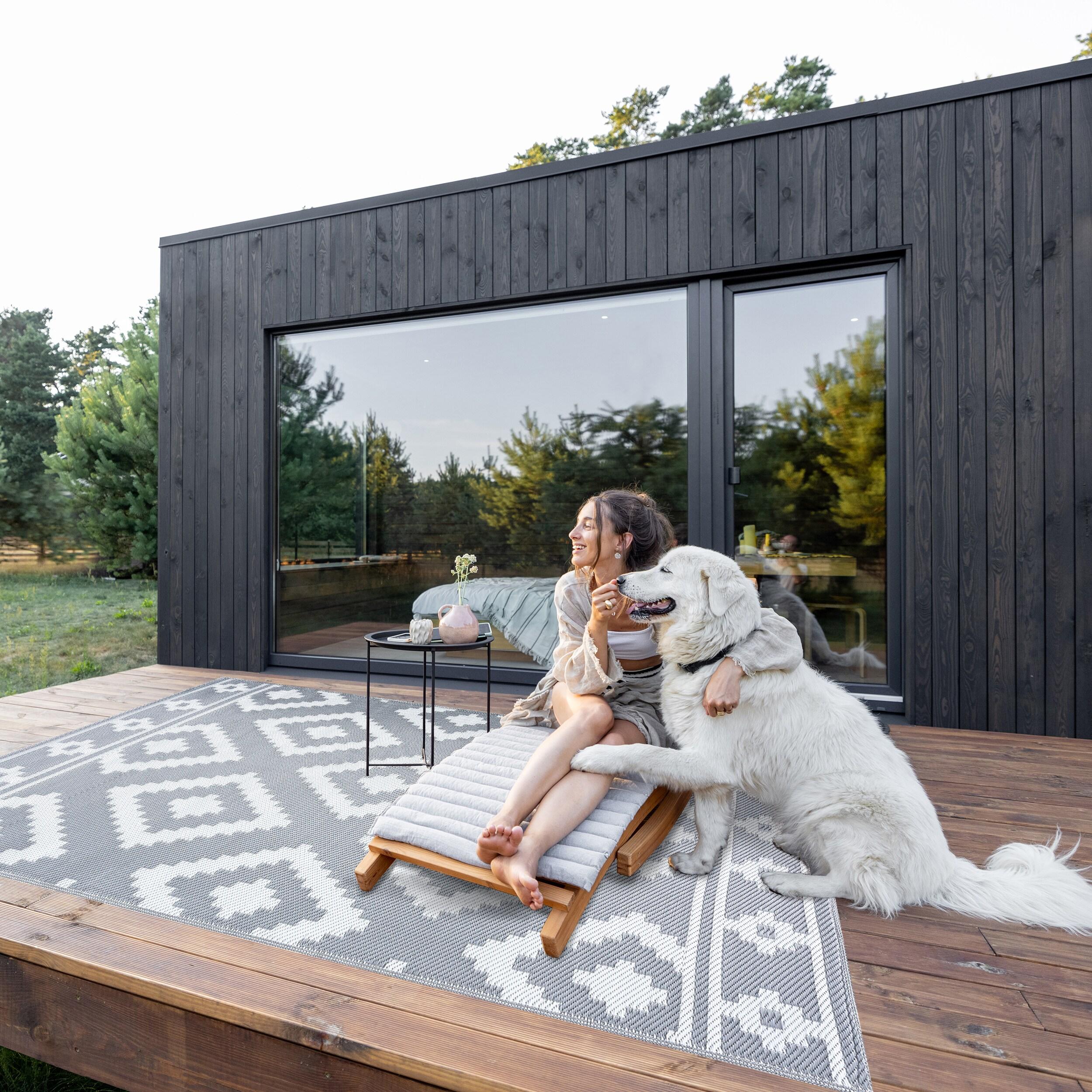 Milan Design 100% Eco-friendly Lightweight Plastic Outdoor Mat/Rug