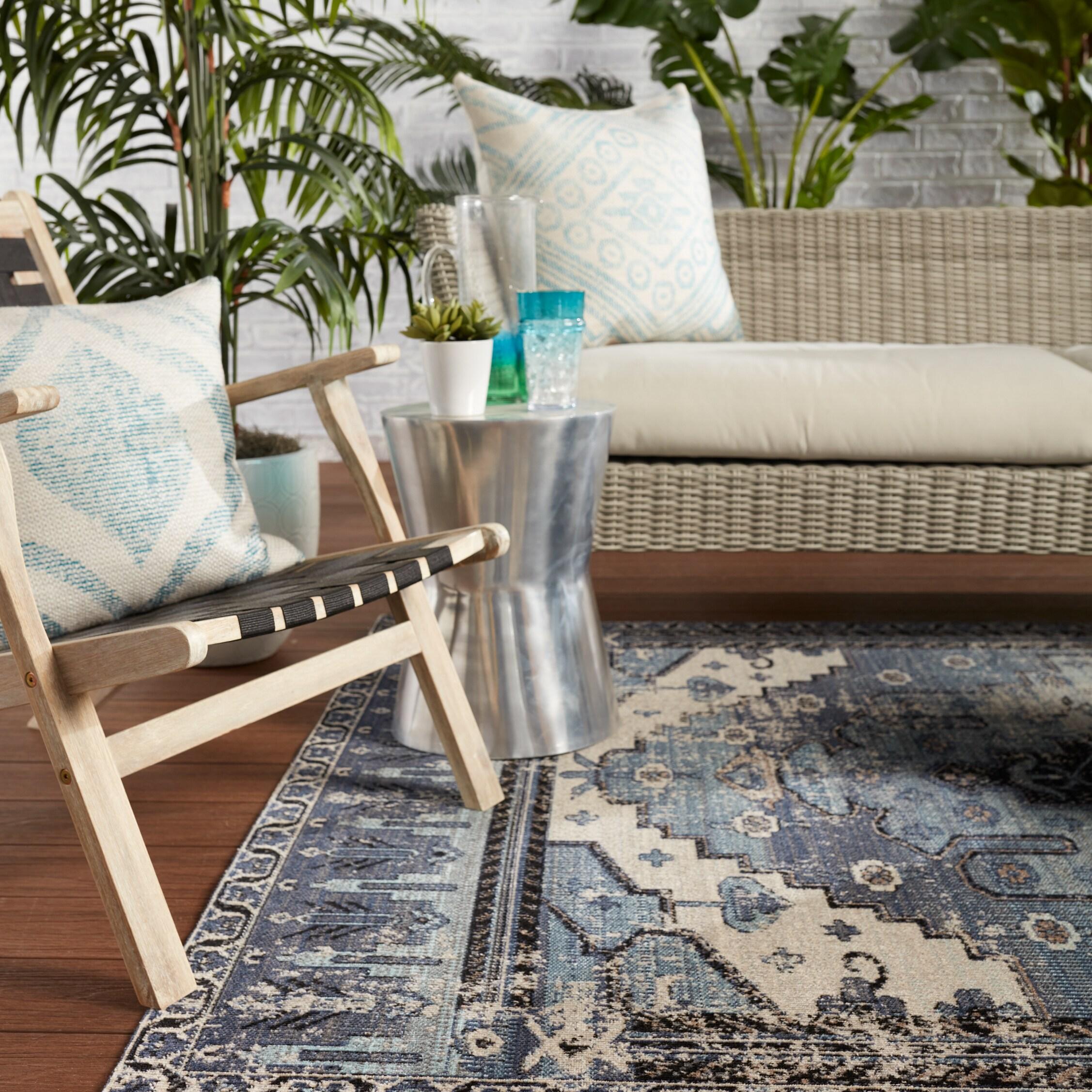 Steelside™ Haden Oriental Indoor / Outdoor Rug