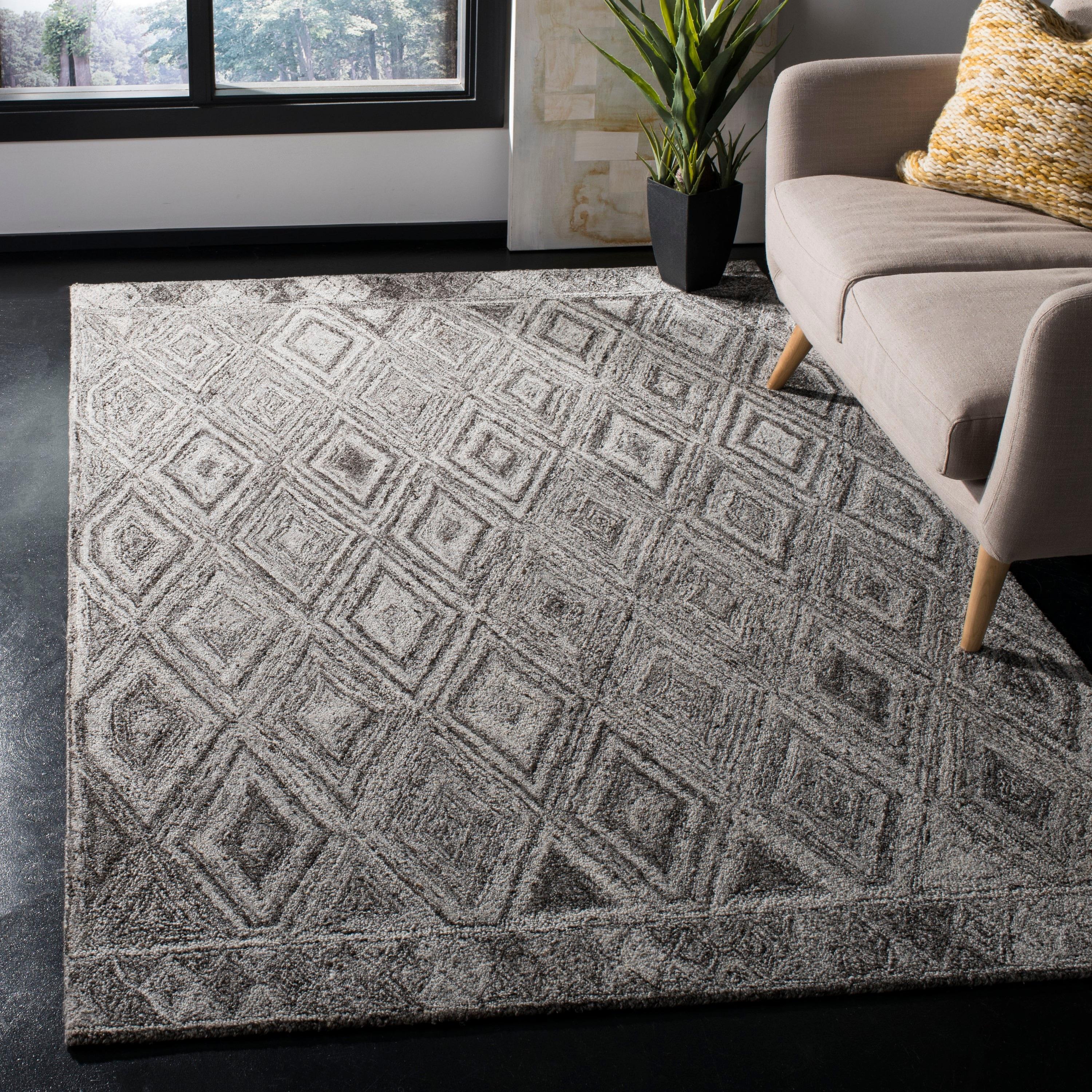 Abstract ABT618 Handmade Indoor Rug - Safavieh