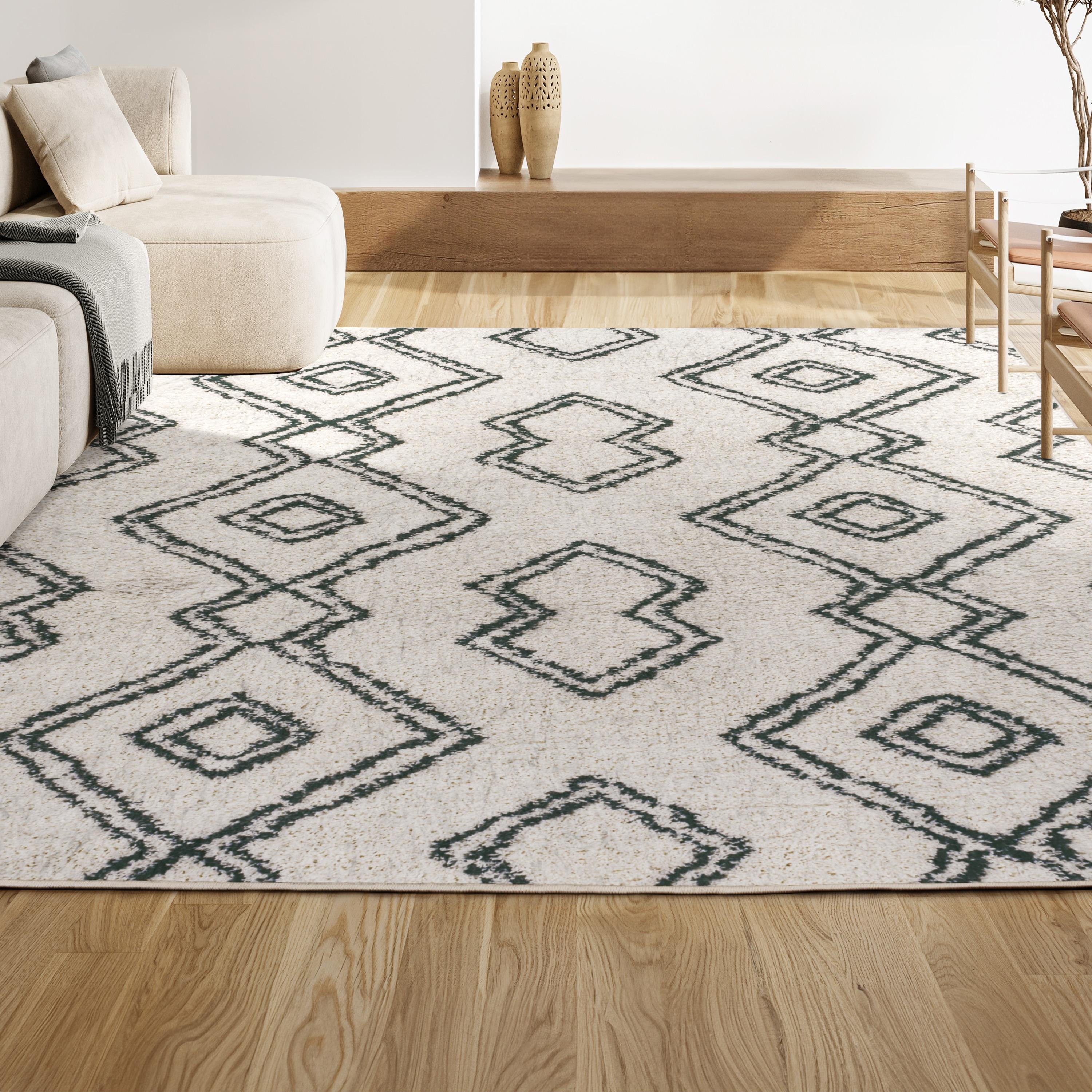 5'x8' Deia Moroccan Style Diamond Shag Area Rug, White/Black - JONATHAN Y