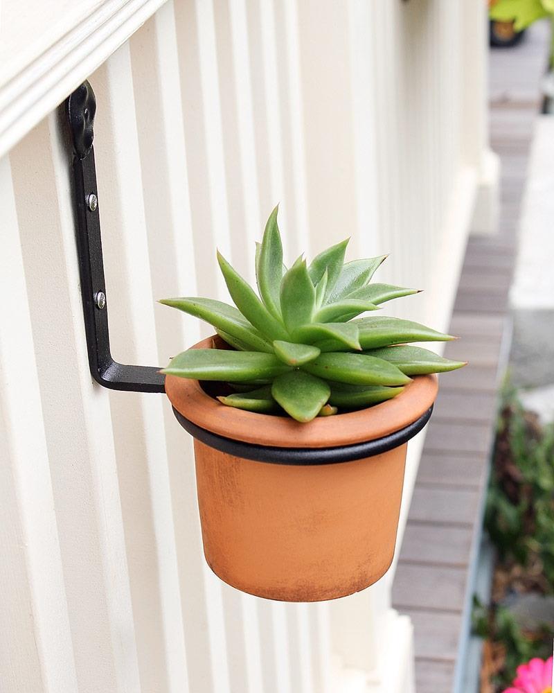 Metal Weather Resistant Bracket Plant Stand (Set of 2)