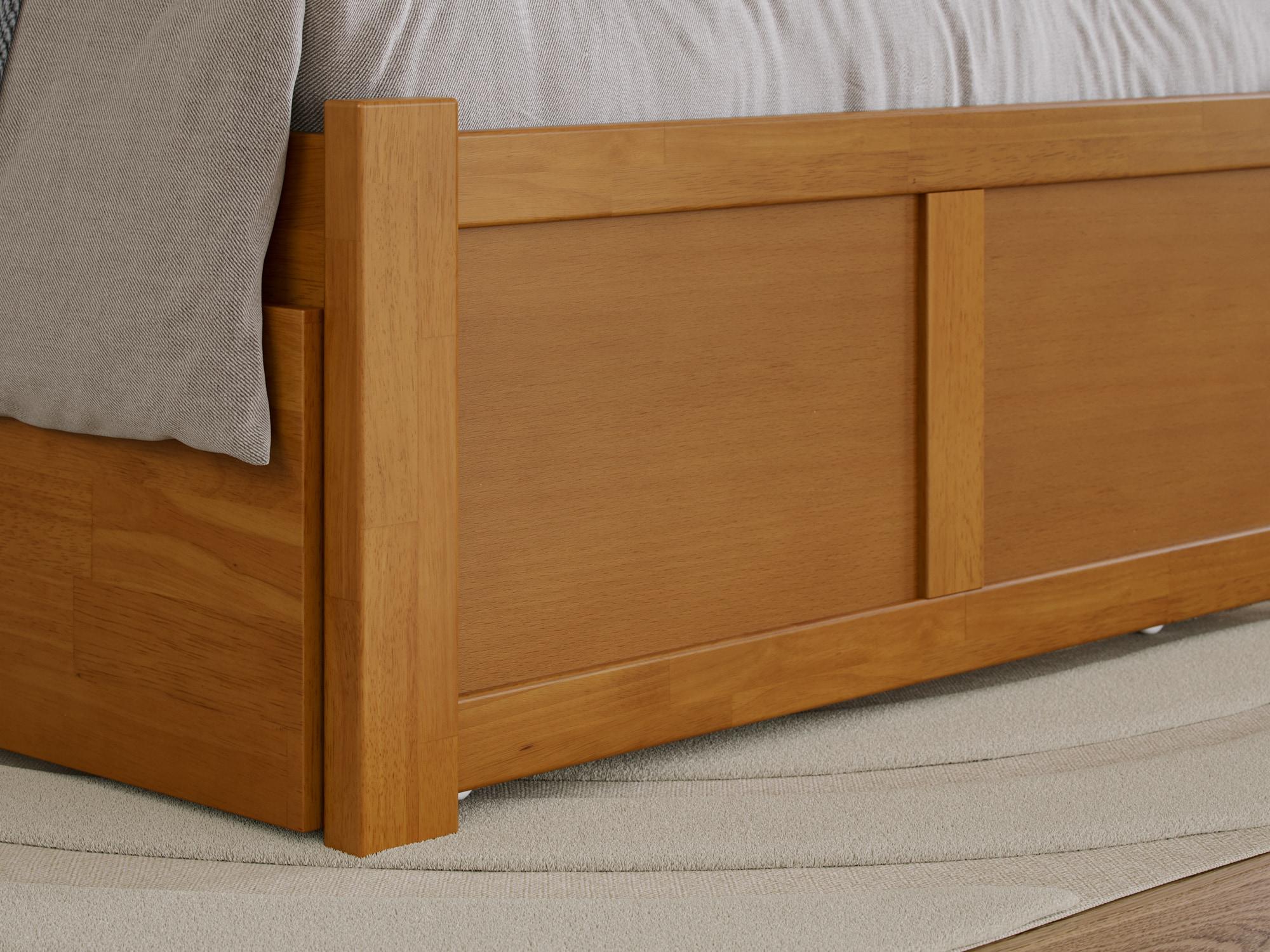 Richmond Solid Wood Platform Bed with Panel Footboard and Trundle