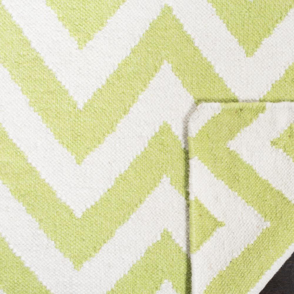 SAFAVIEH Dhurries Bentley Geometric Area Rug, Green/Ivory, 6' x 6' Square