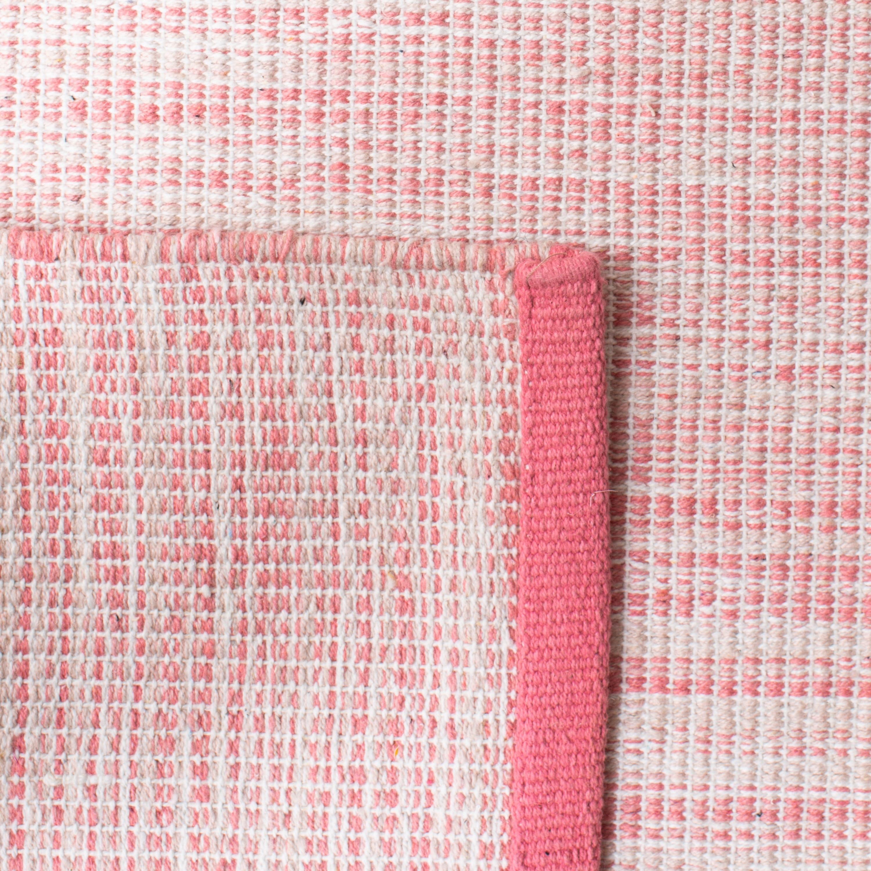 Montauk MTK250 Hand Woven, Flat Weave Indoor Accent Rug - Pink/Fuchsia - 4'x6' - Safavieh
