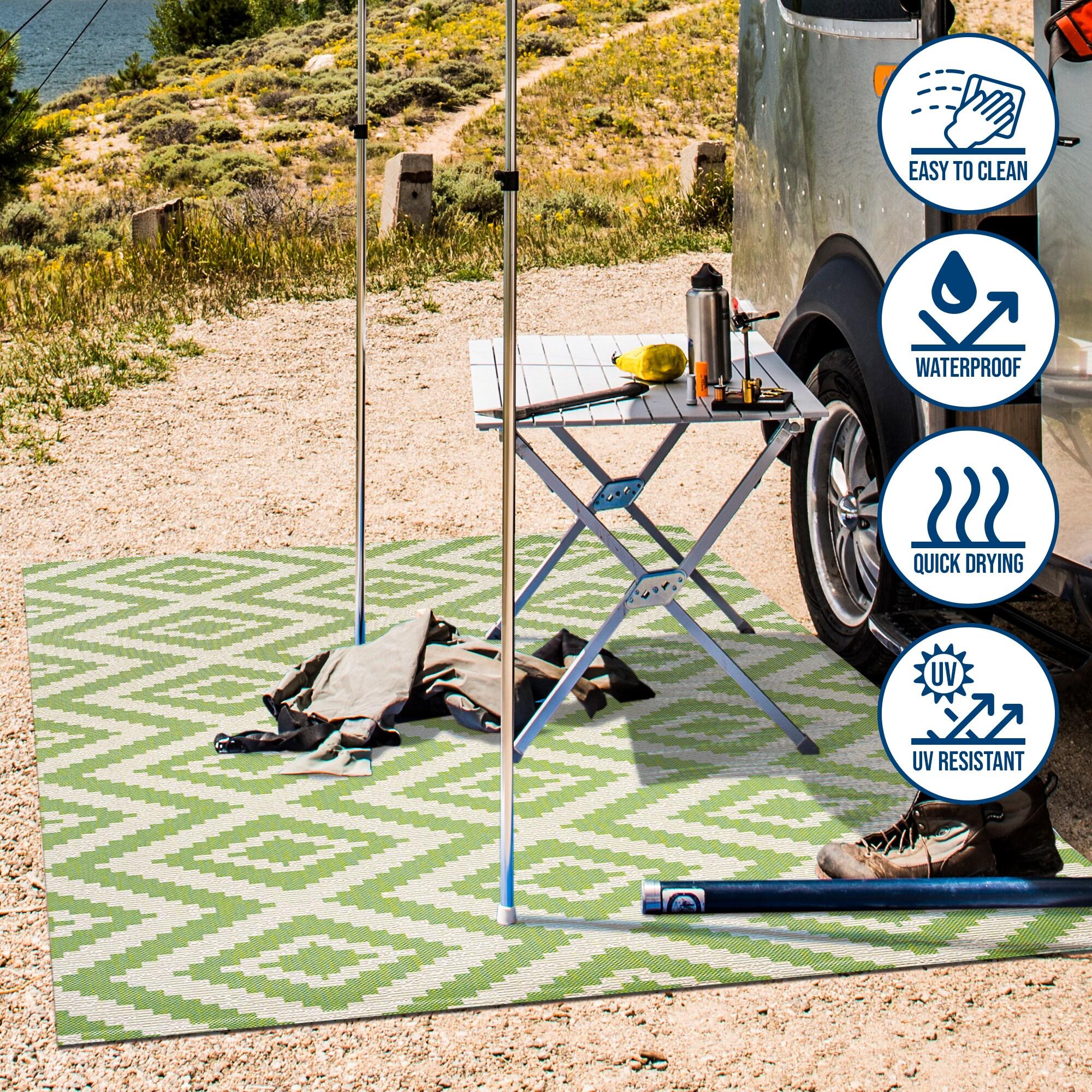 4'x6' Sintra Diamond Indoor/Outdoor Area Rug, Green/Cream - JONATHAN Y