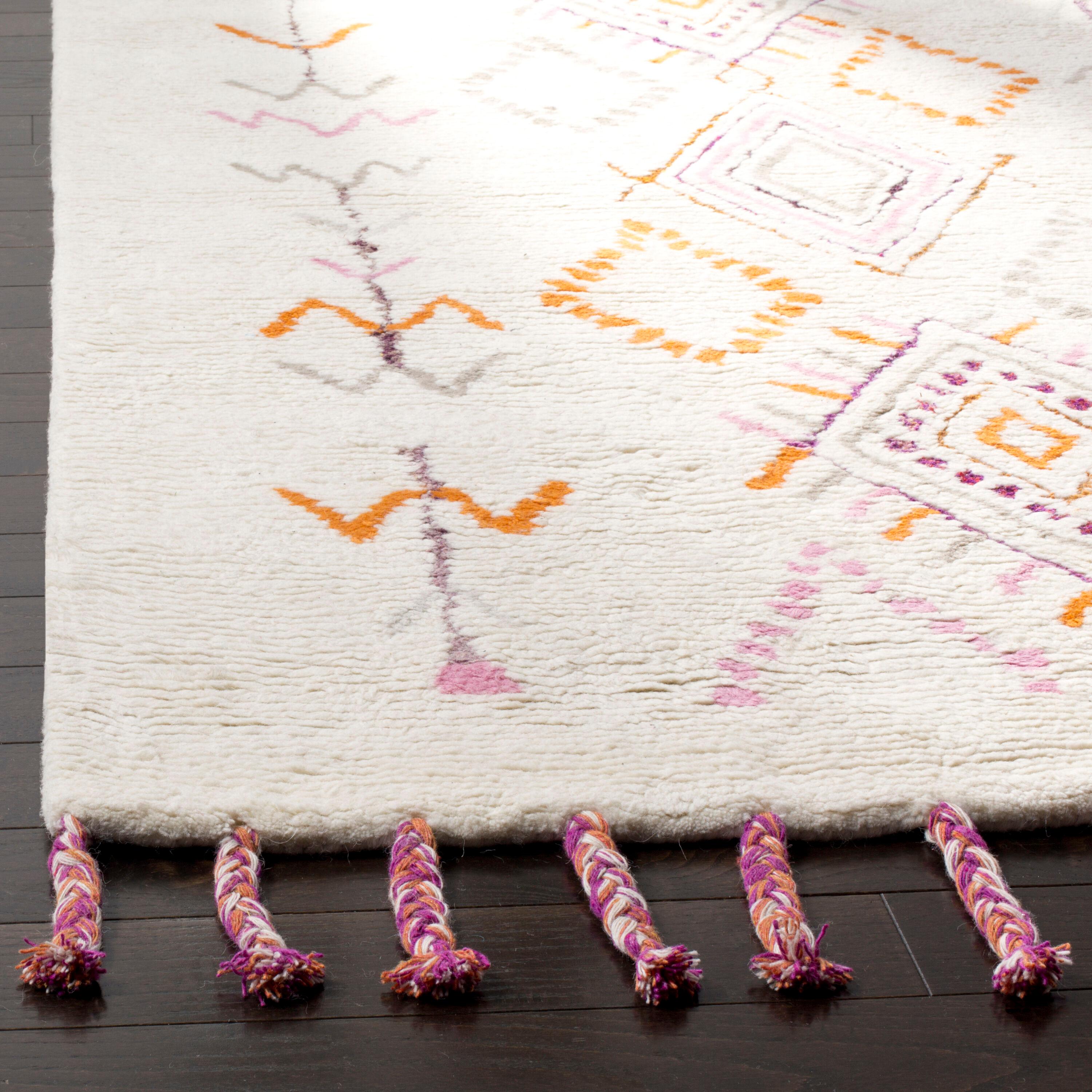 SAFAVIEH Casablanca Tiana Southwestern Shag Area Rug, Ivory/Multi, 8' x 10'