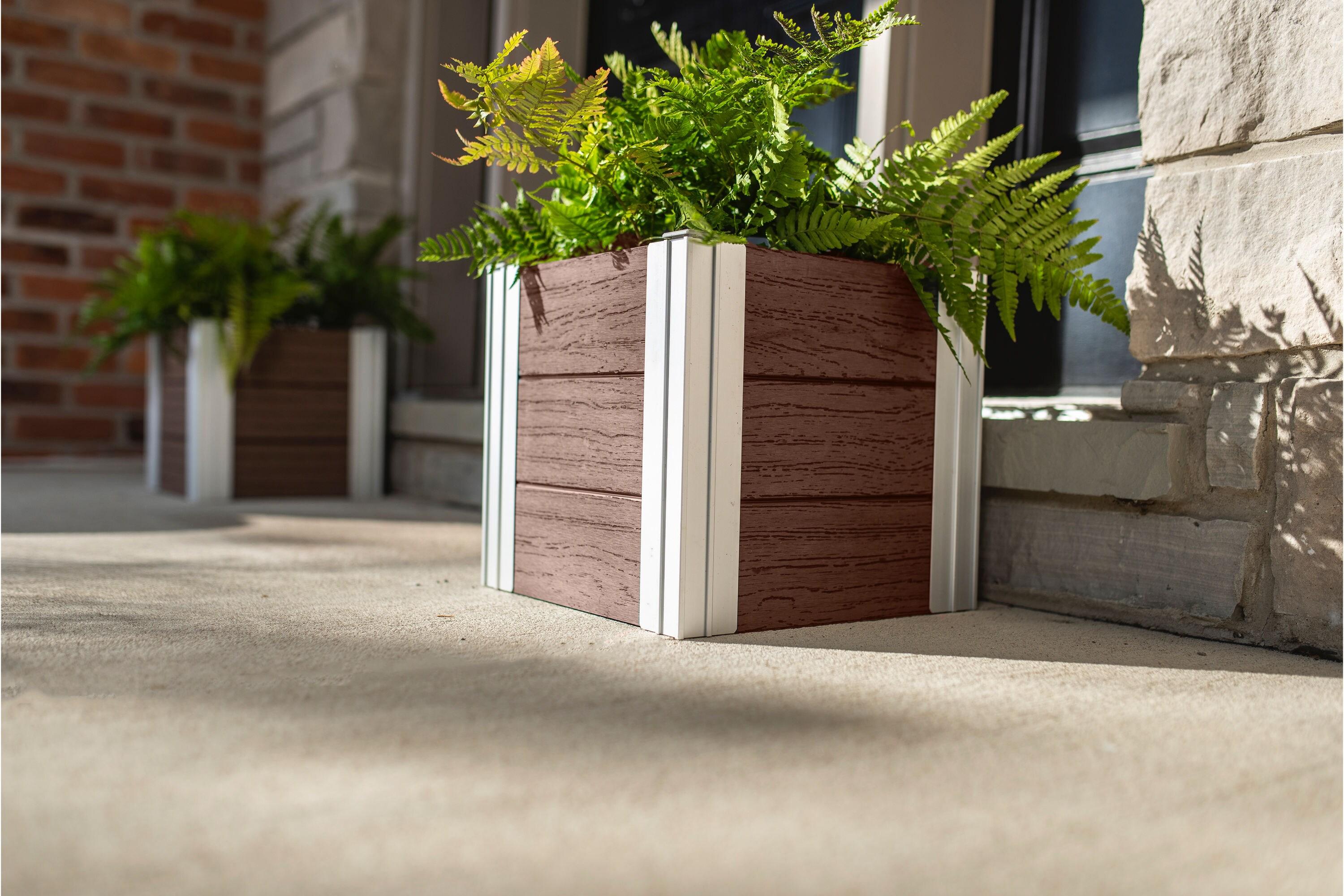 Urbana Planter Box