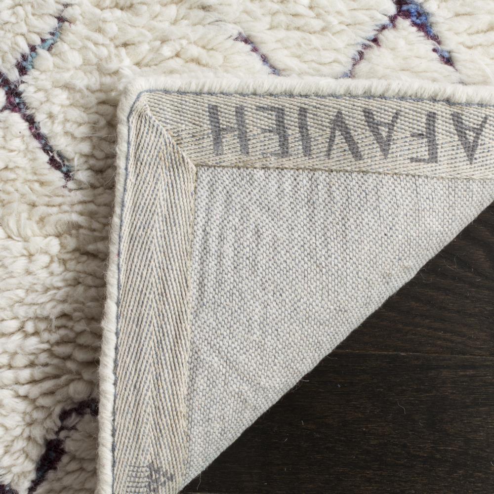Casablanca CSB213 Hand Tufted Indoor Area Rug - Ivory/Multi - 4'x6' - Safavieh