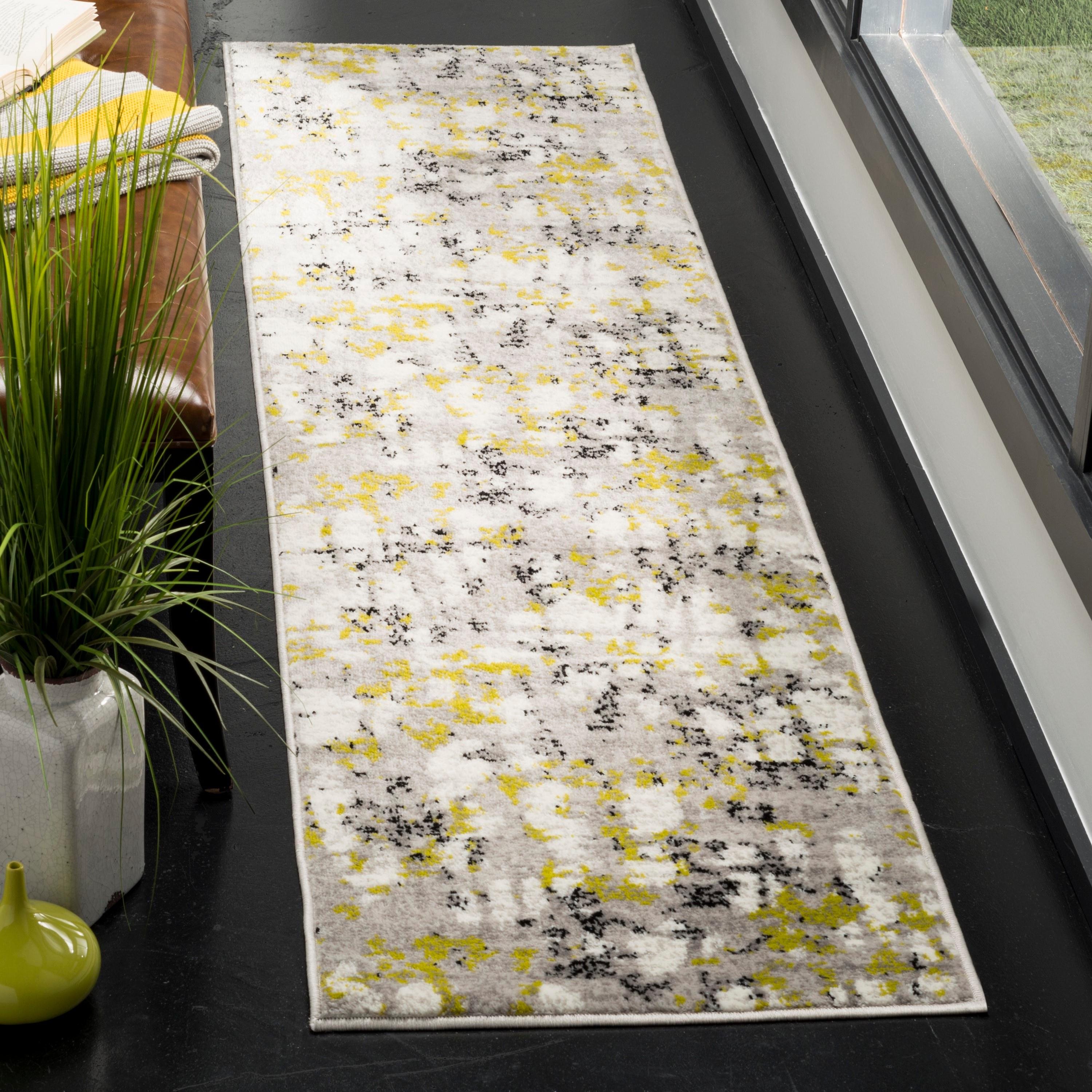Skyler SKY193 Power Loomed Indoor Runner Rug - Grey/Green - 2'x8' - Safavieh