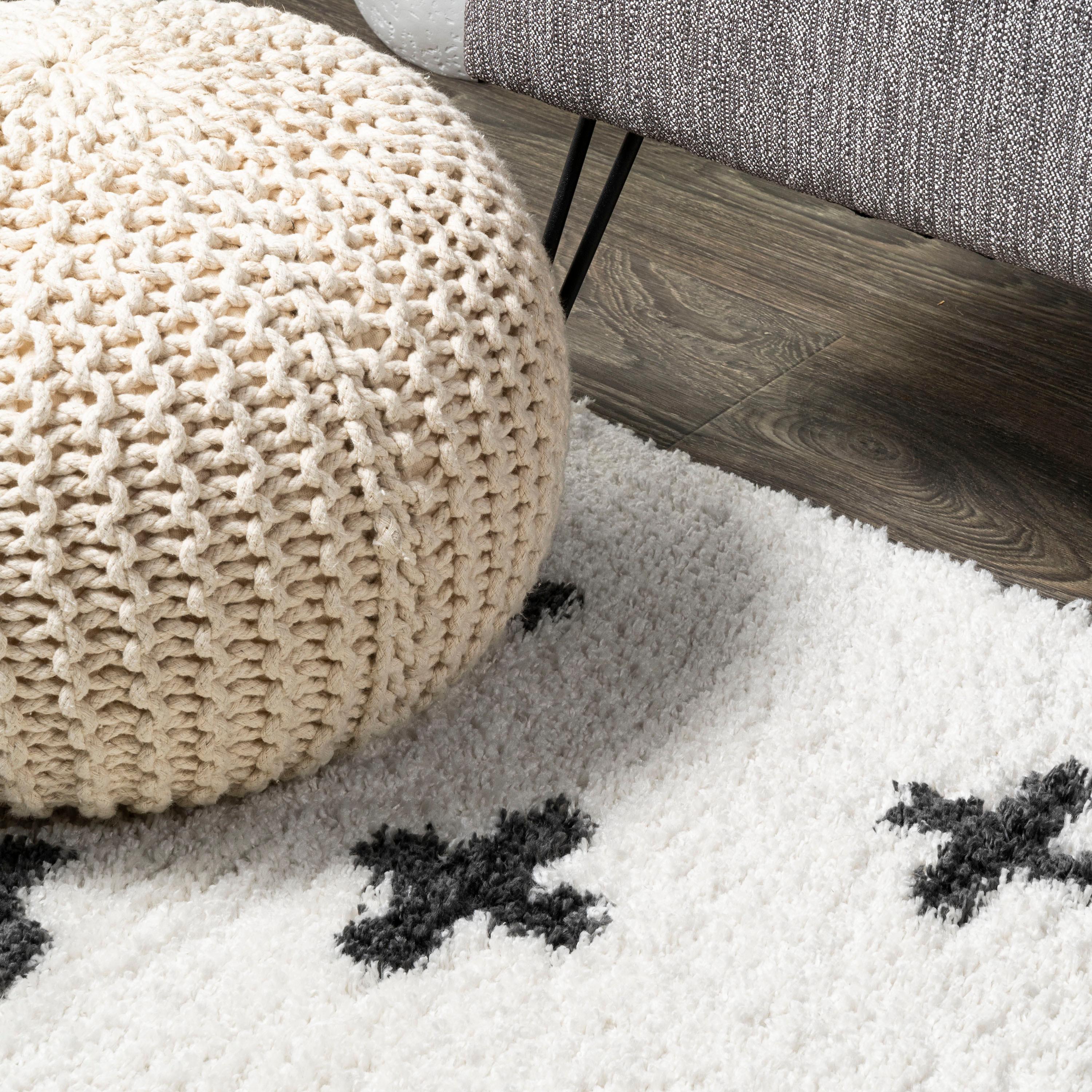 3'x5' Cristo Berber Geometric Shag Area Rug, White/Black - JONATHAN Y