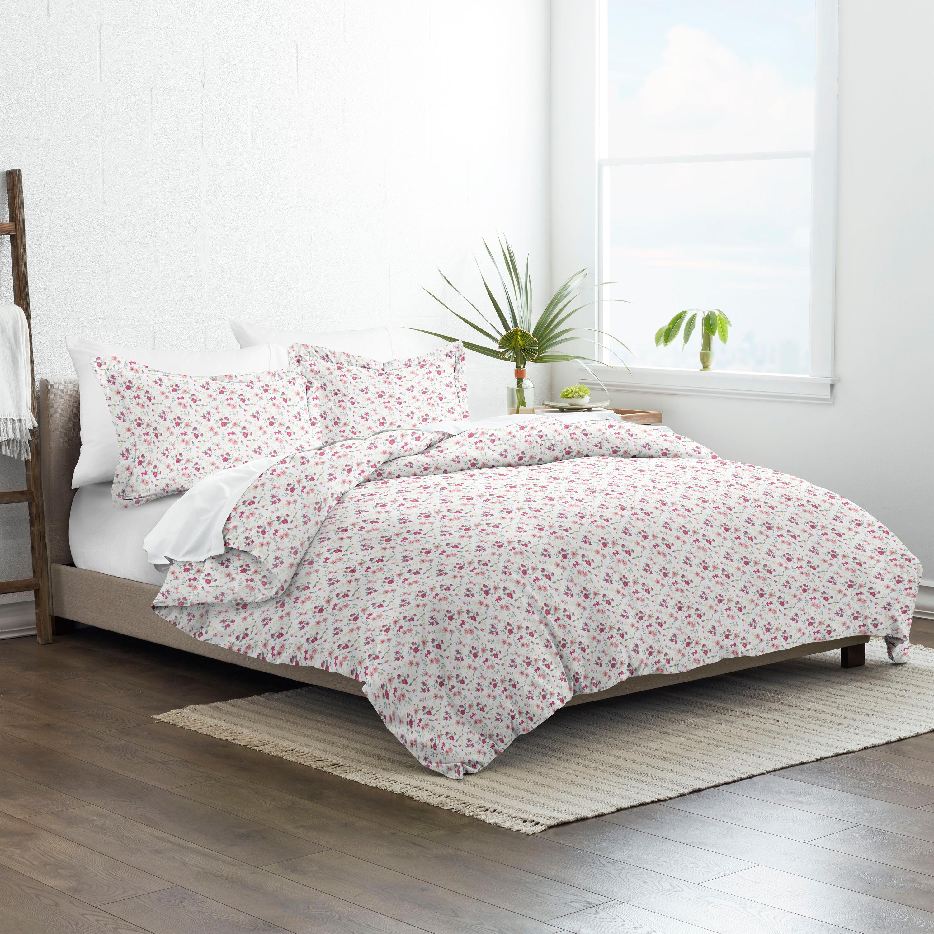 Simply Soft™ Traditional Floral Duvet Cover Set