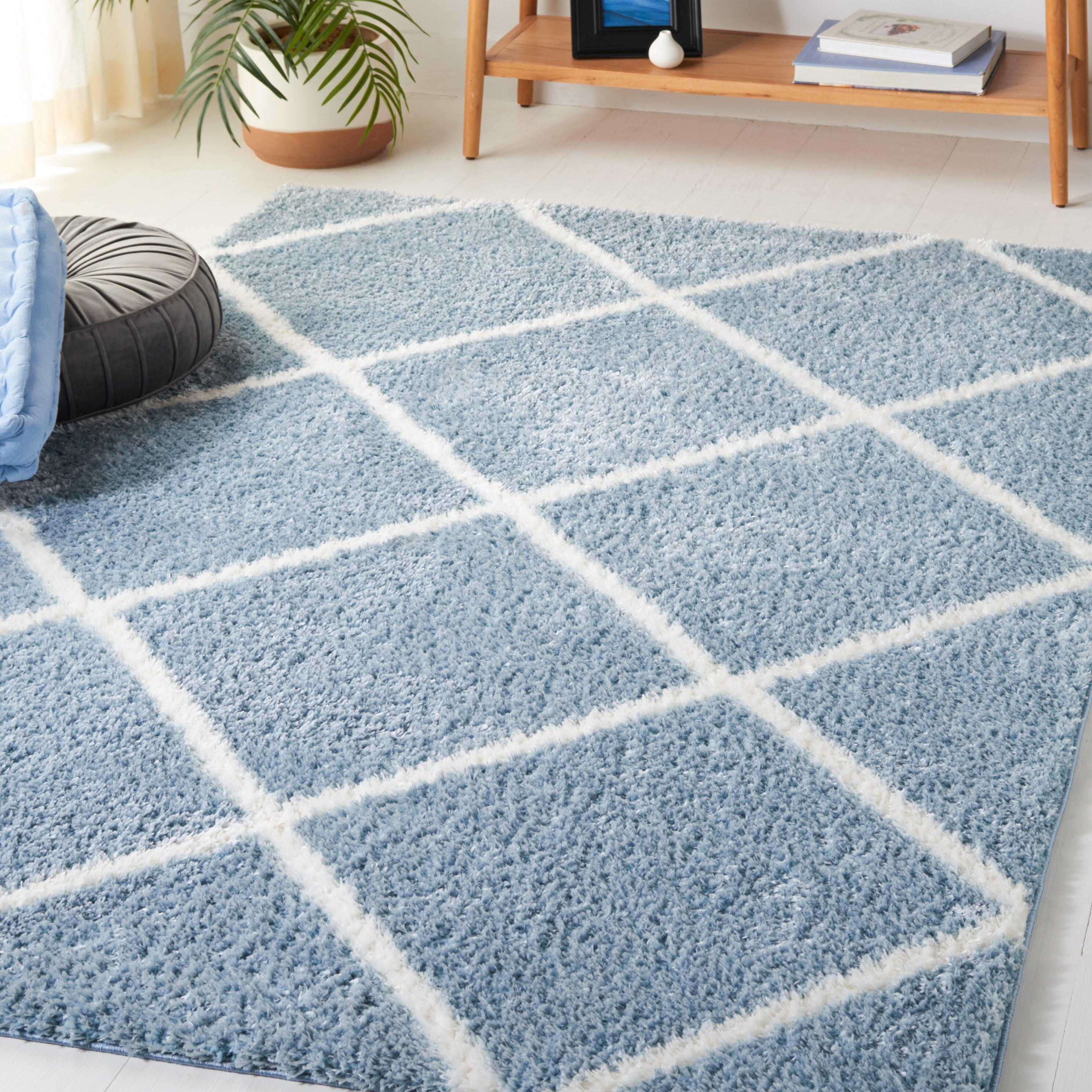 Tahoe Shag THO676 Power Loomed Indoor Accent Rug - Blue/White - 4'x6' - Safavieh