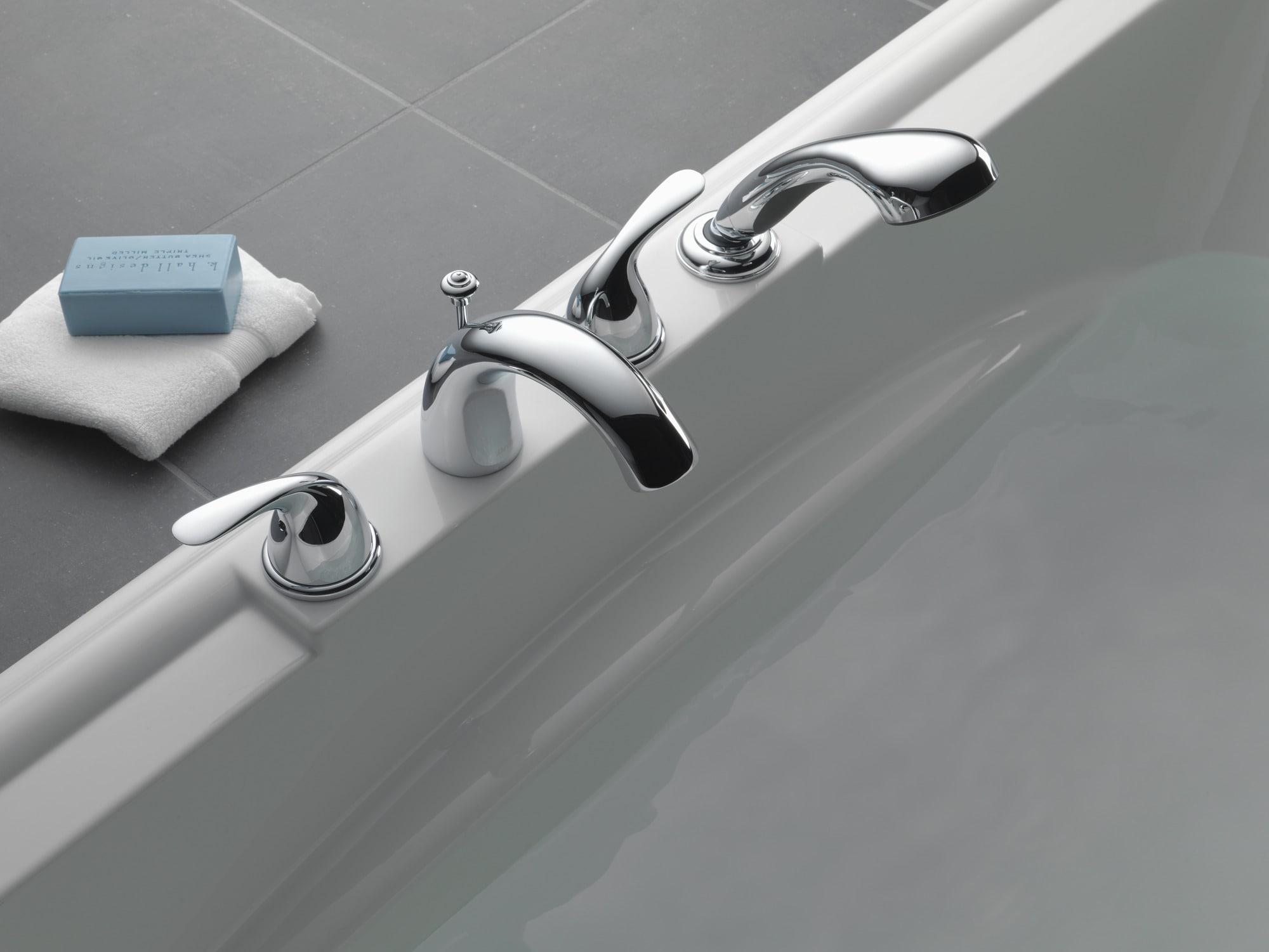 Classic Double Handle Deck Mounted Roman Tub Faucet Trim with Handshower