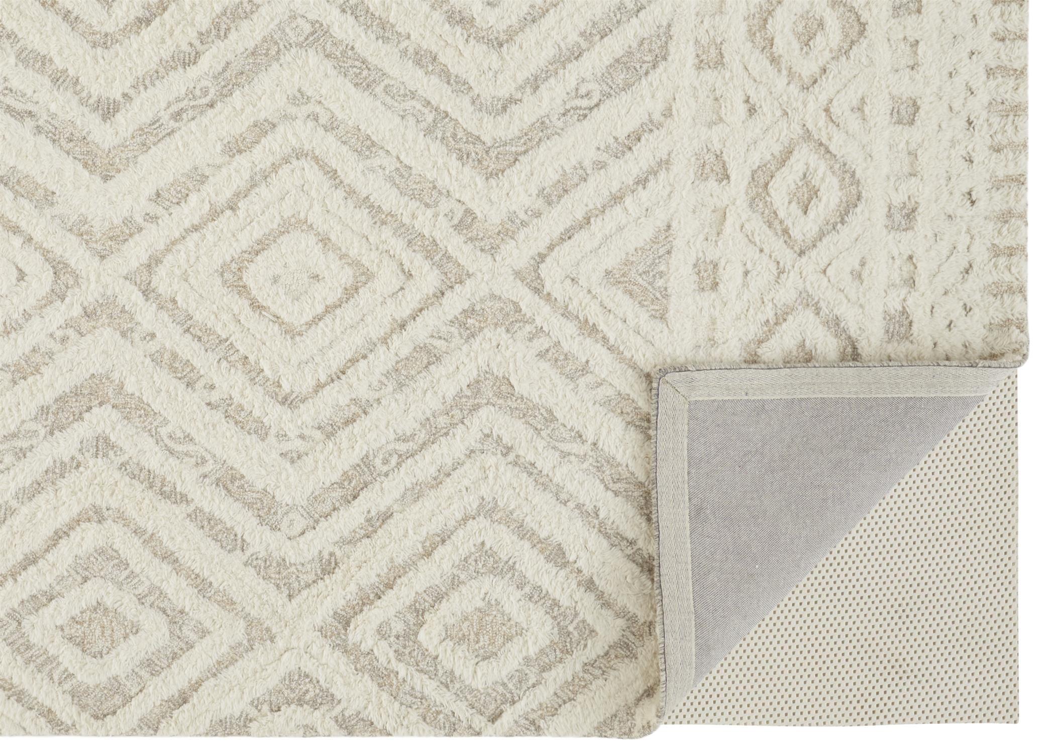 Anica Transitional Diamond Ivory/Tan Area Rug