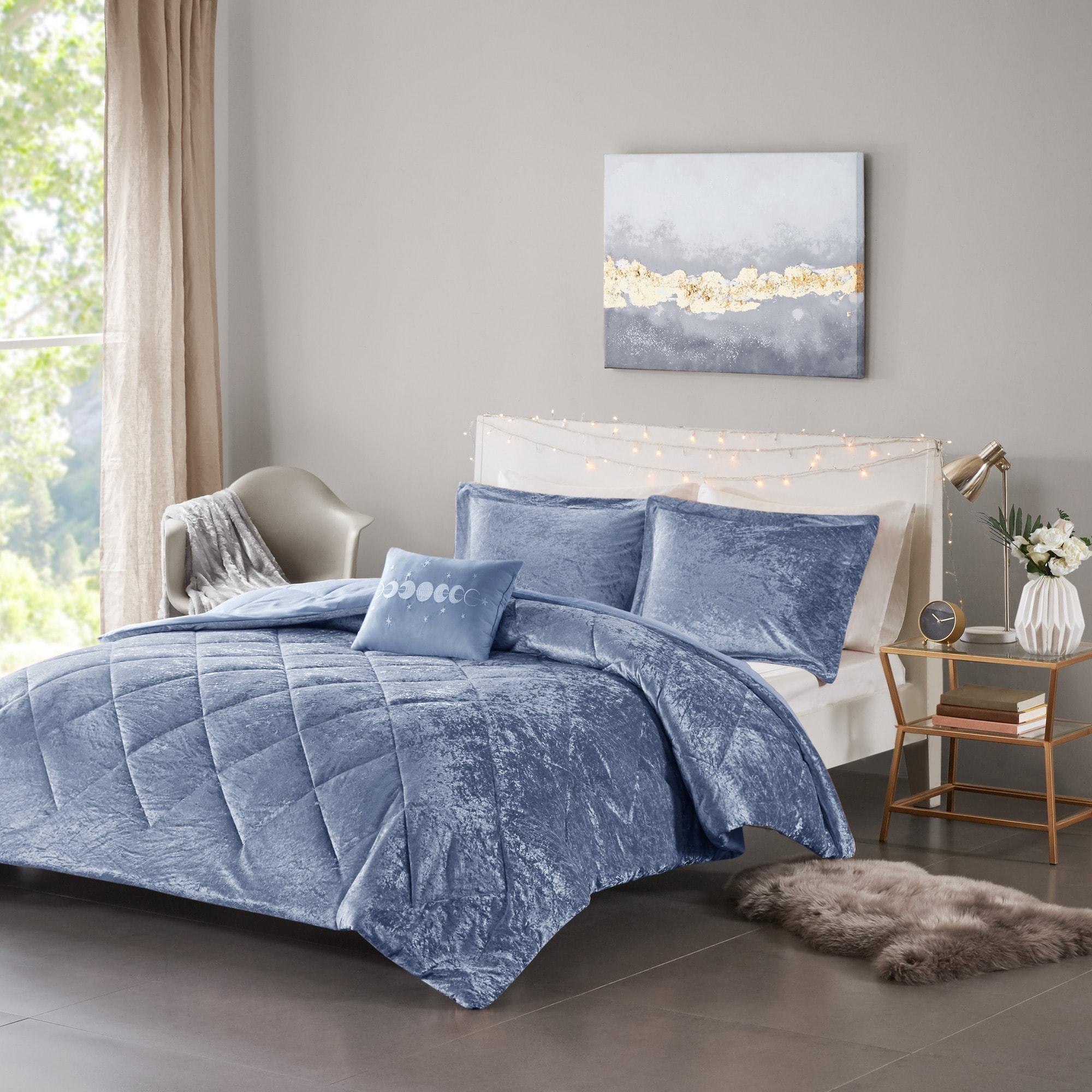 Felicia Crushed Velvet Comforter Set with Throw Pillow