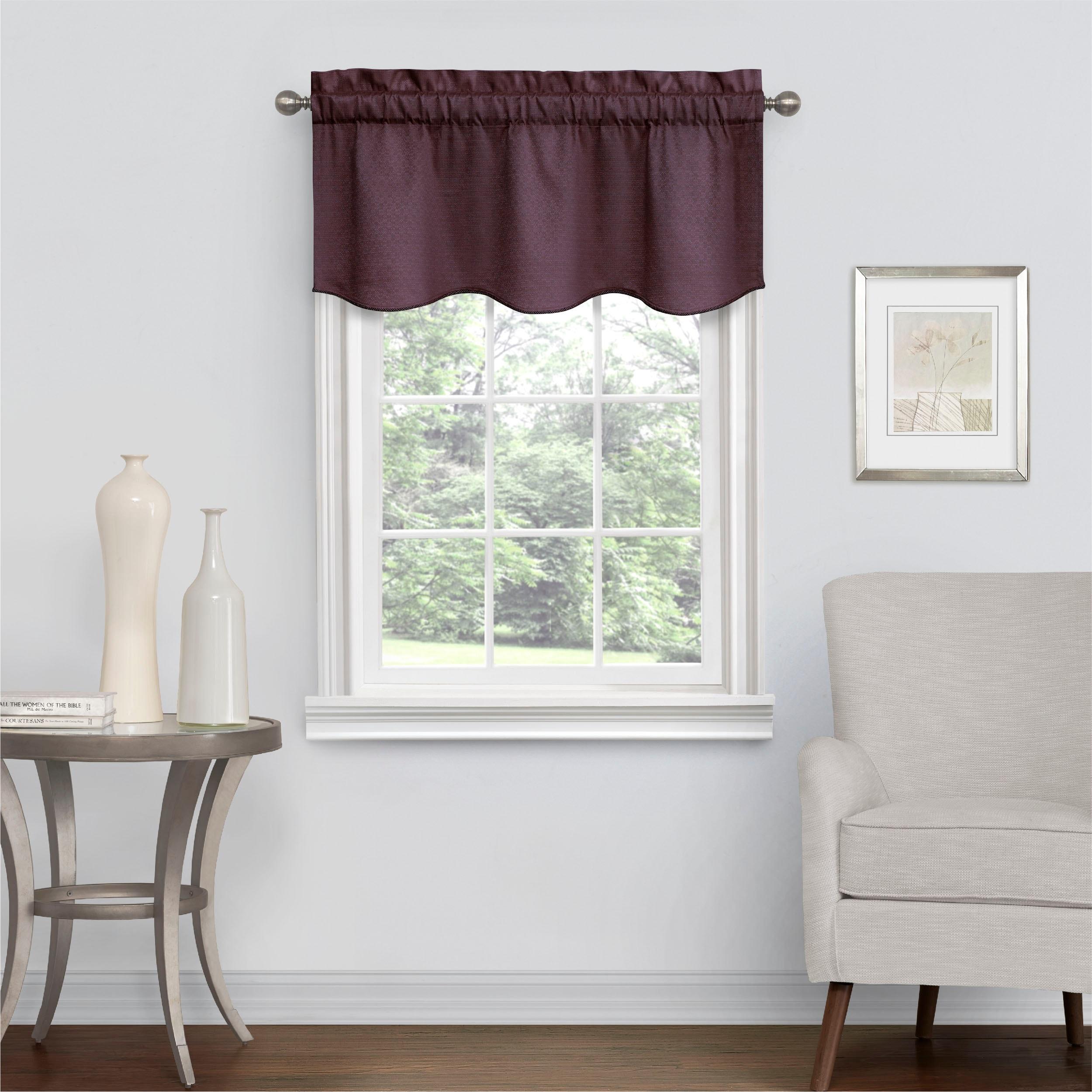 Scalloped 42'' W Window Valance